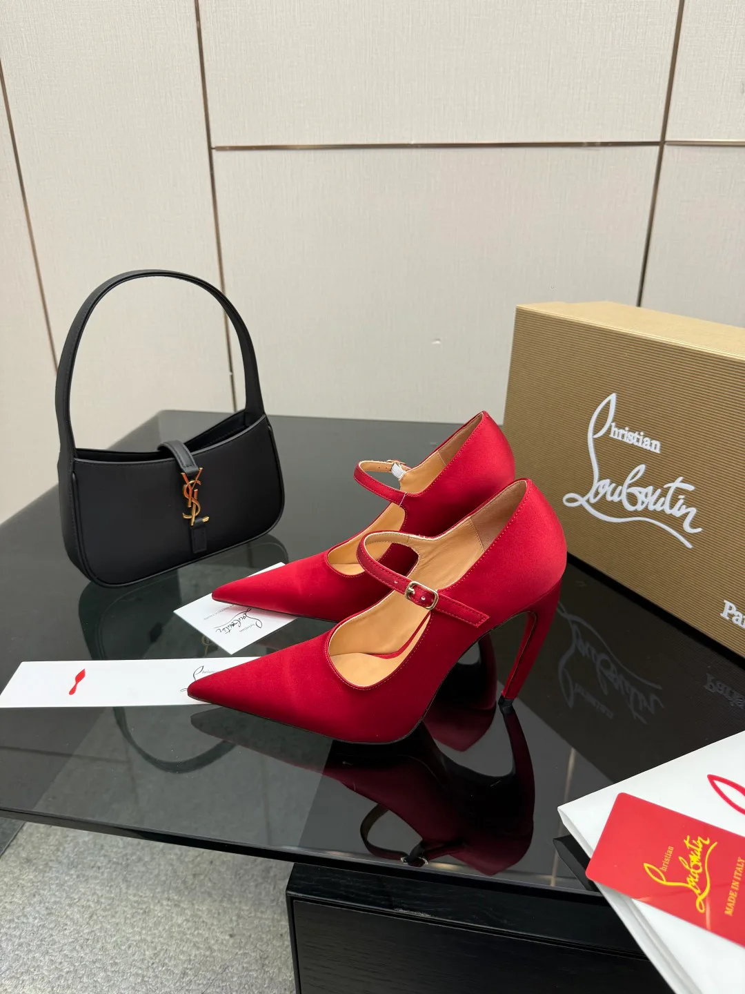 Туфли Женские Christian Louboutin 5052084