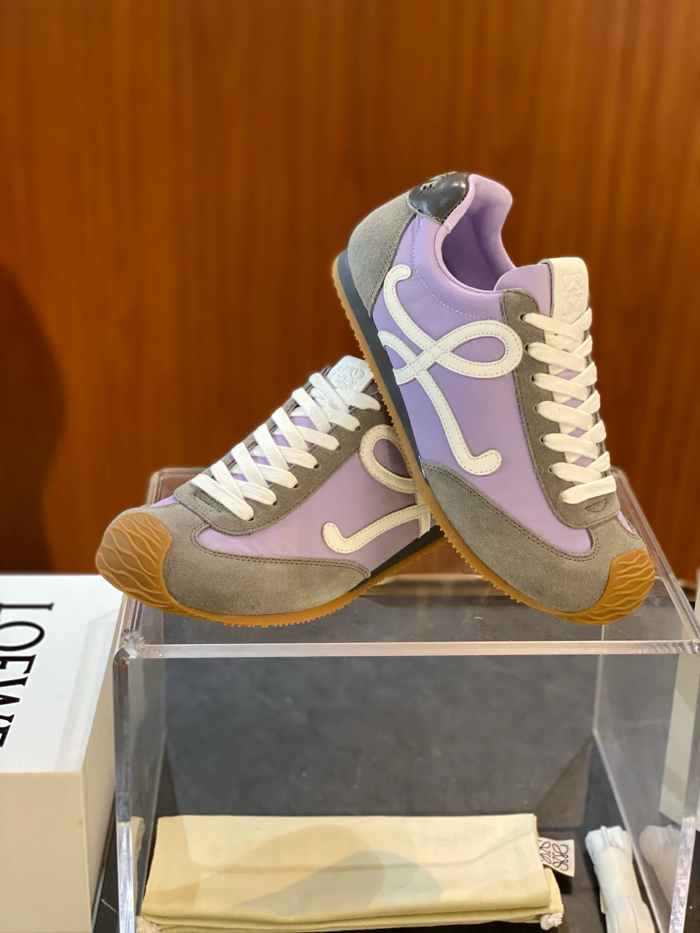 Кроссовки Женские Loewe 69972