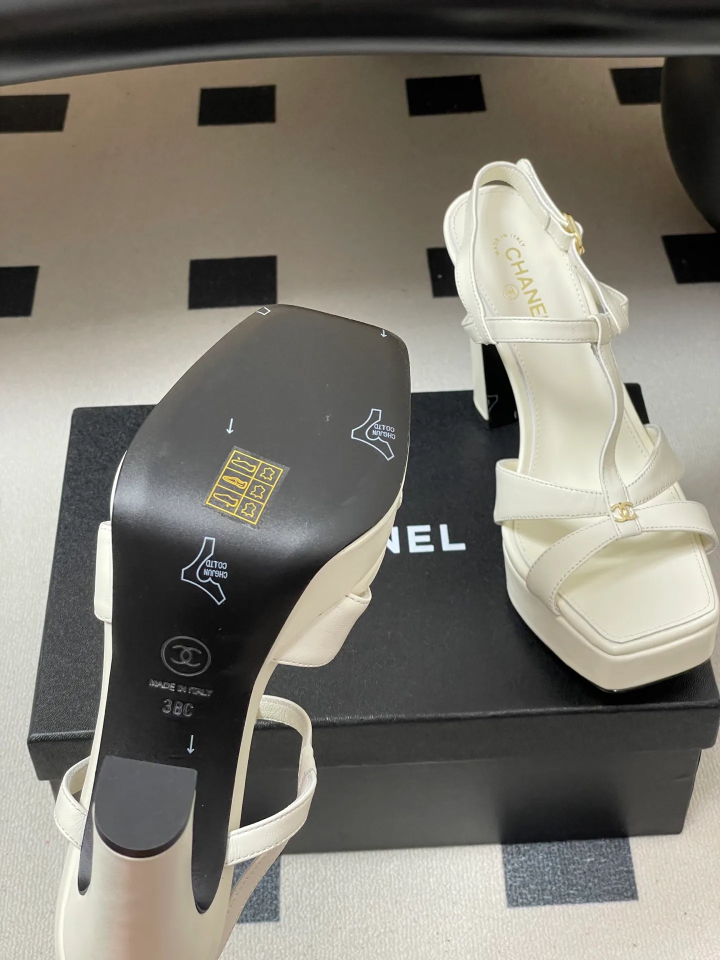 Босоножки Женские Chanel 12936262