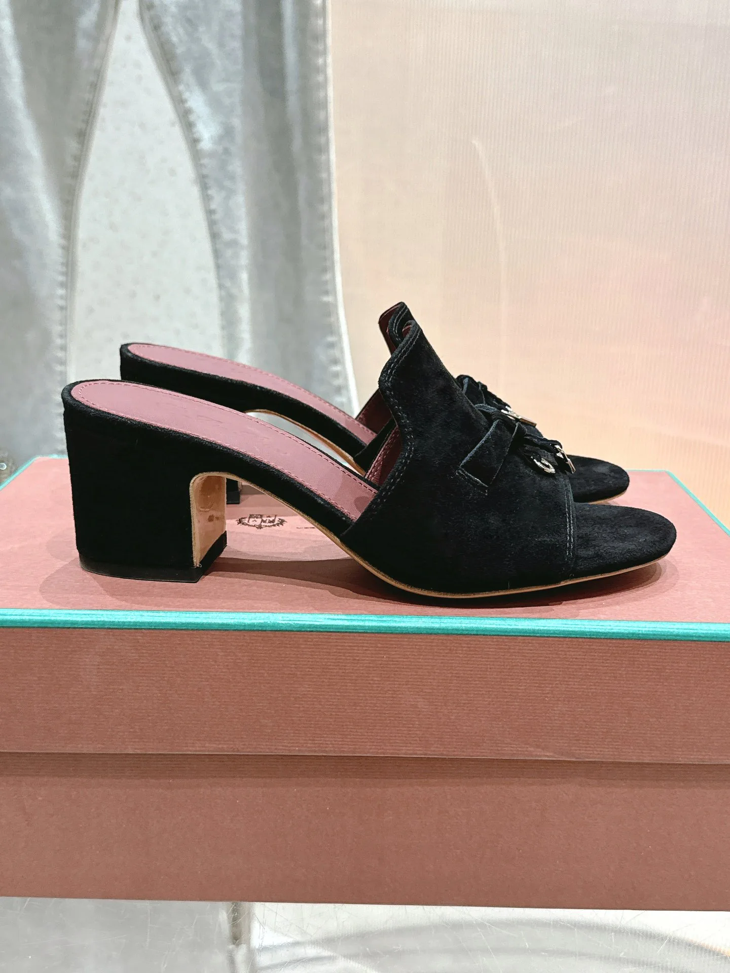 Босоножки Женские Loro Piana 9150633