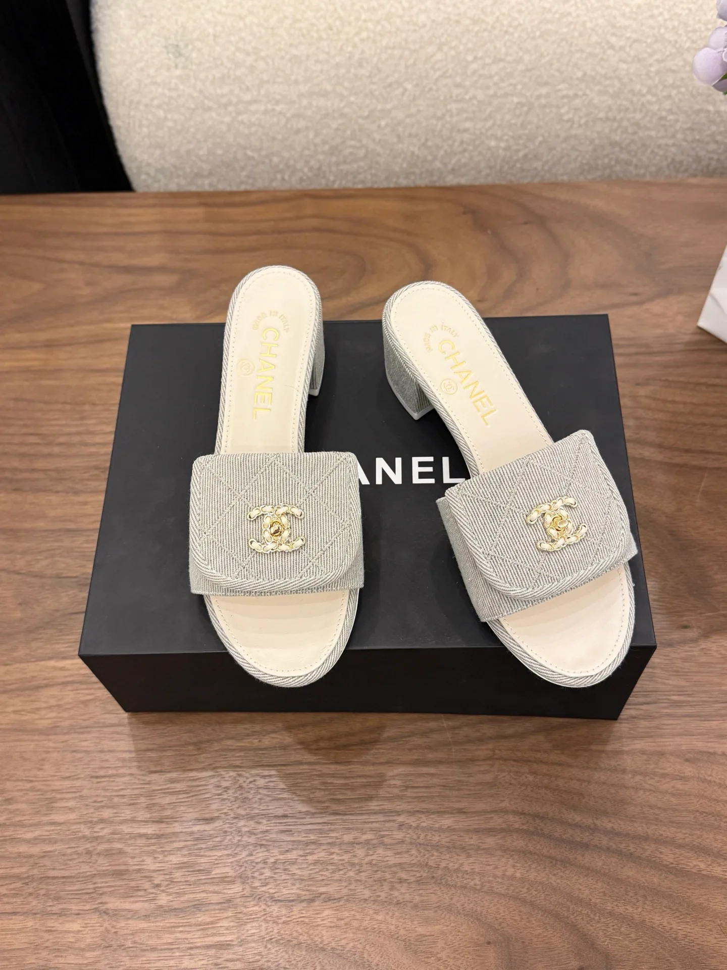 Сандалии Женские Chanel 11559196