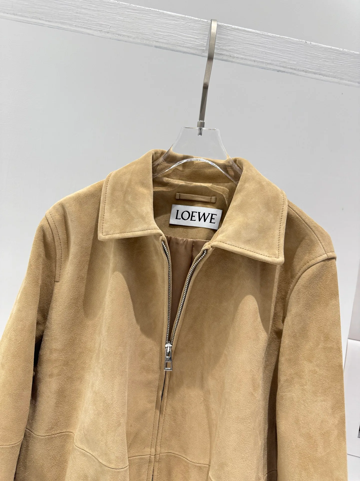 Кожаные Куртки И Дублёнки Женские Loewe 11868482