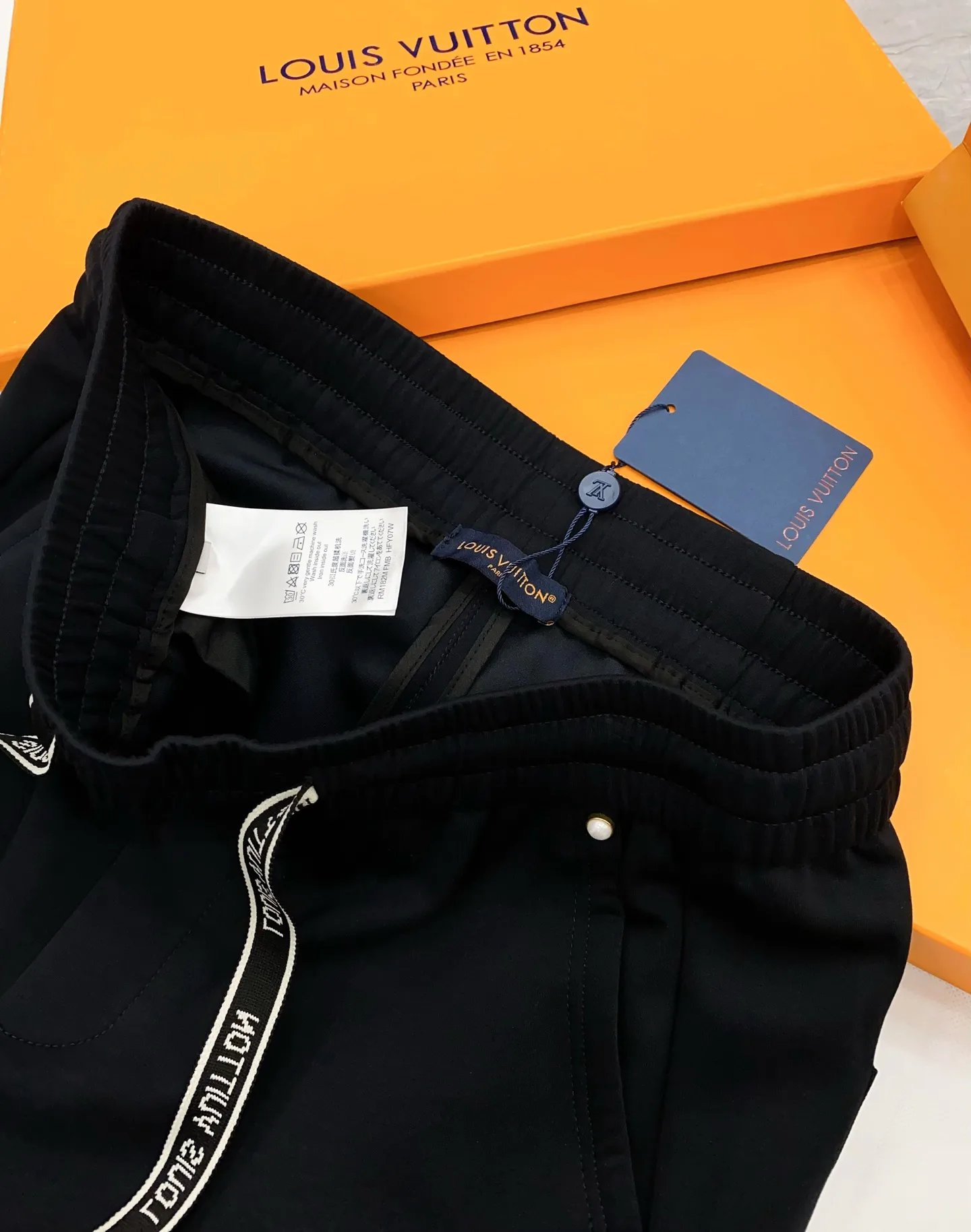 Брюки Мужские Louis Vuitton 9861765
