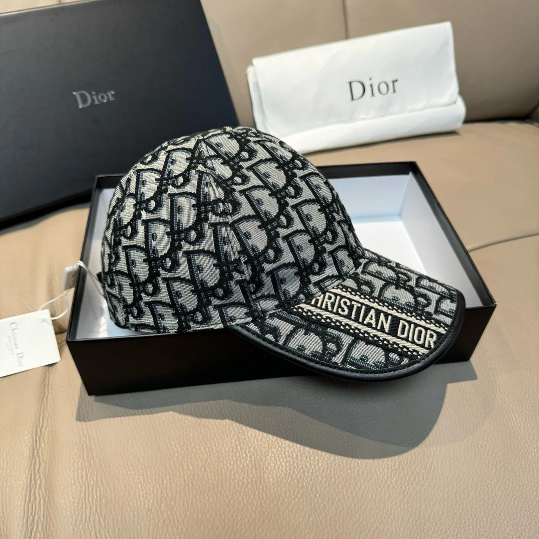 Головные Уборы Christian Dior 17604802
