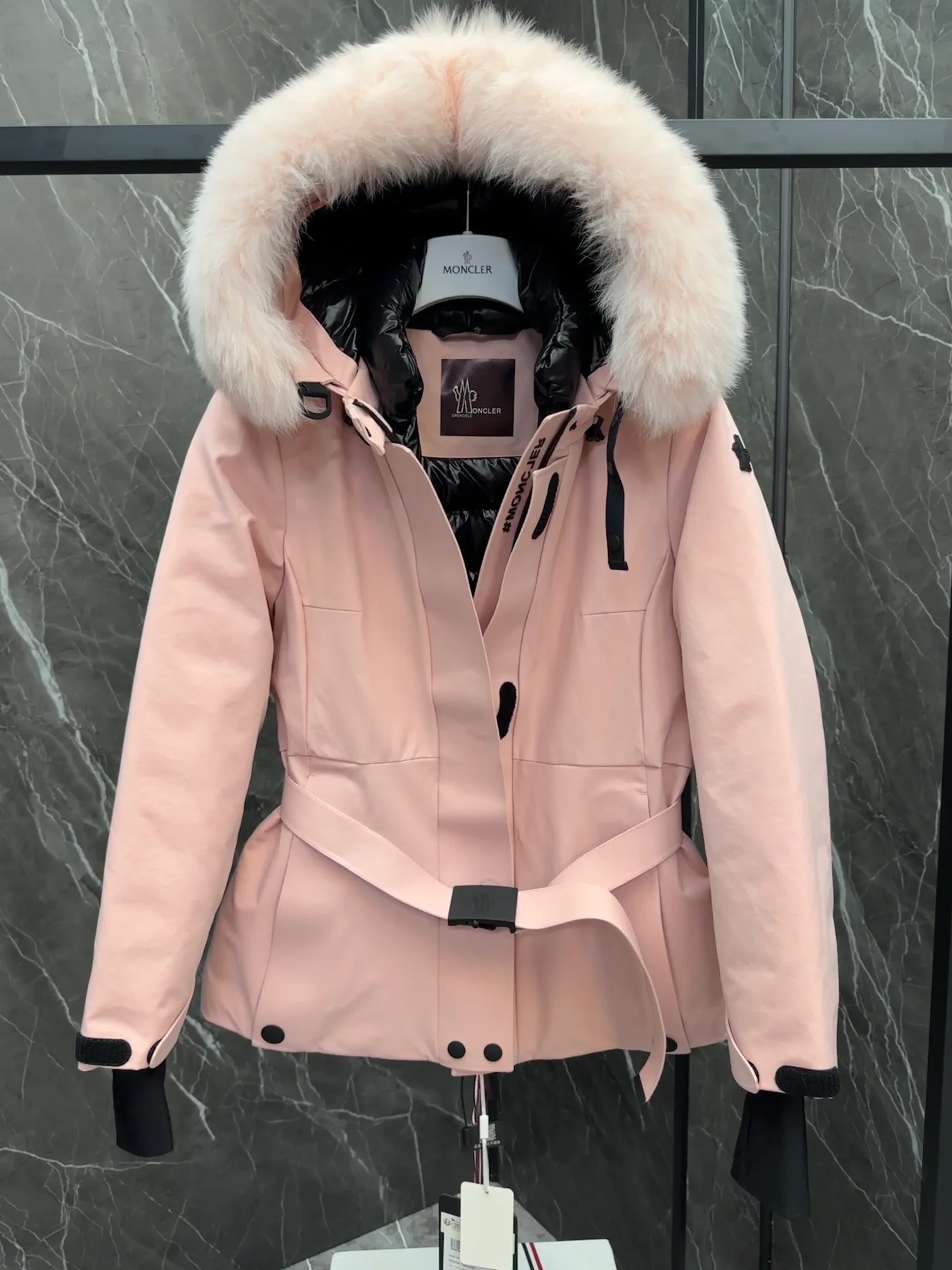 Куртки И Пуховики Женские Moncler 18133803