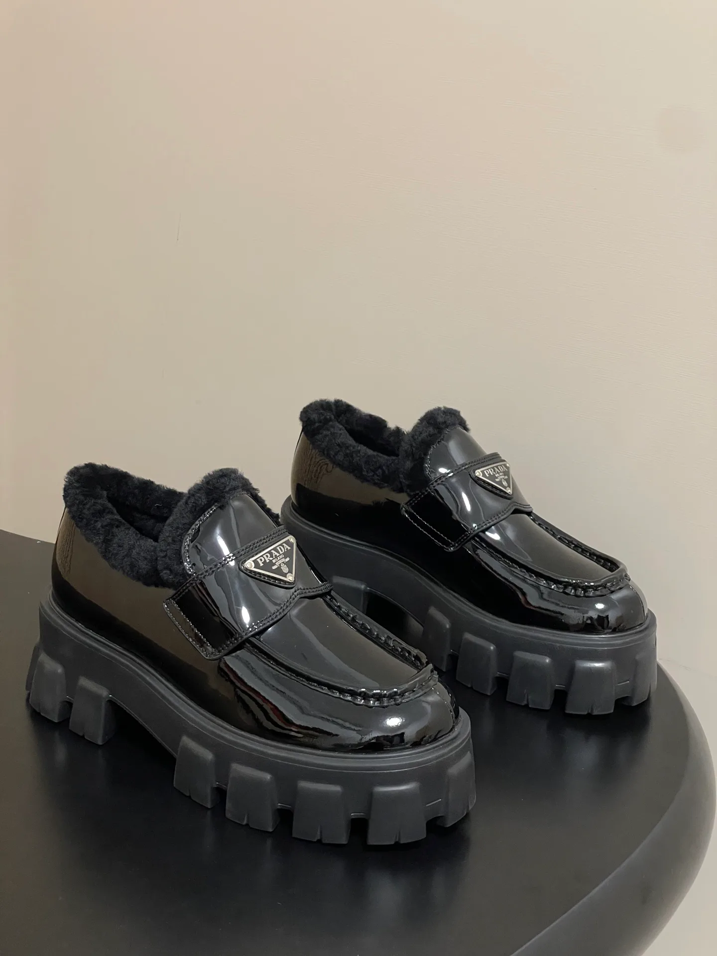 Лоферы Женские Prada 299836