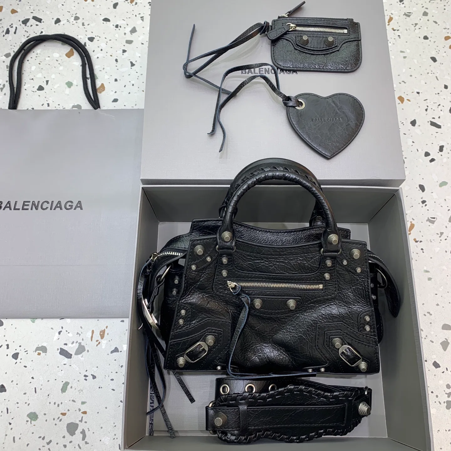 Классические Сумки Женские Balenciaga 17801584