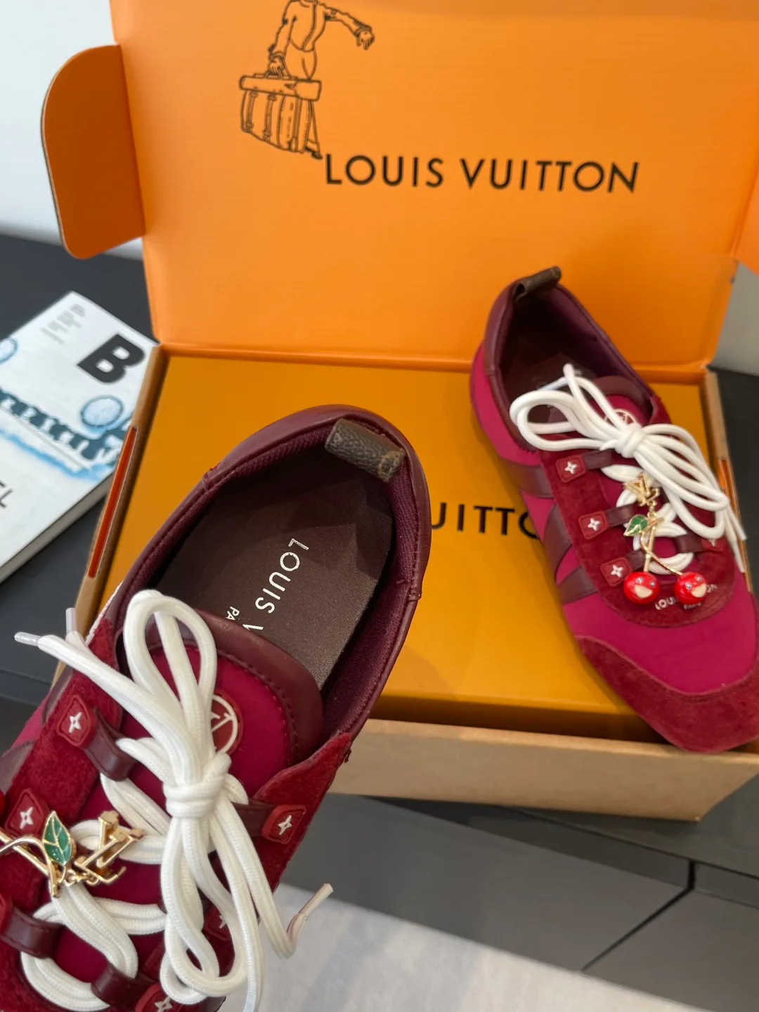 Кроссовки Женские Louis Vuitton 1595088