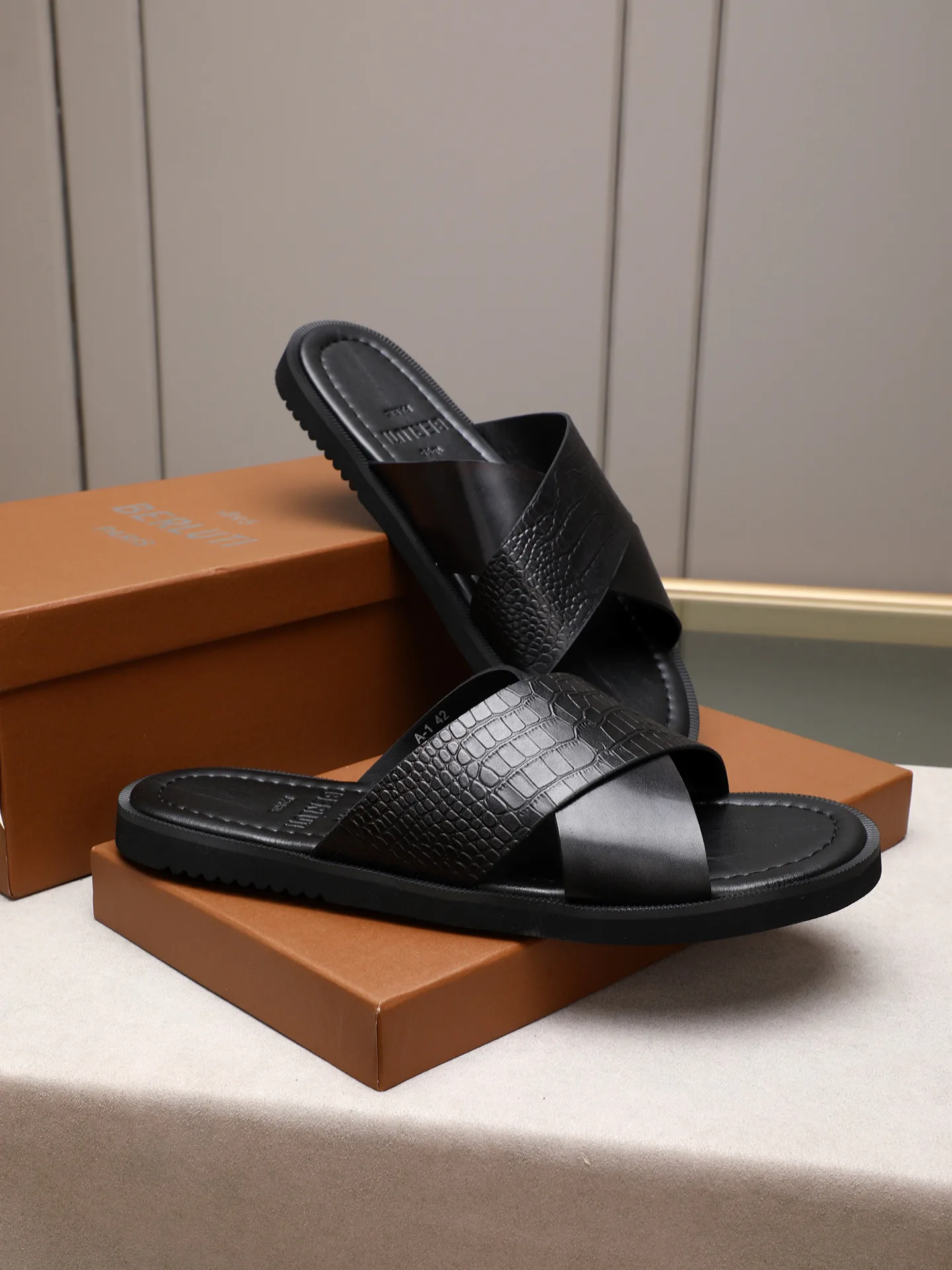 Сандалии Мужские Berluti 11703773