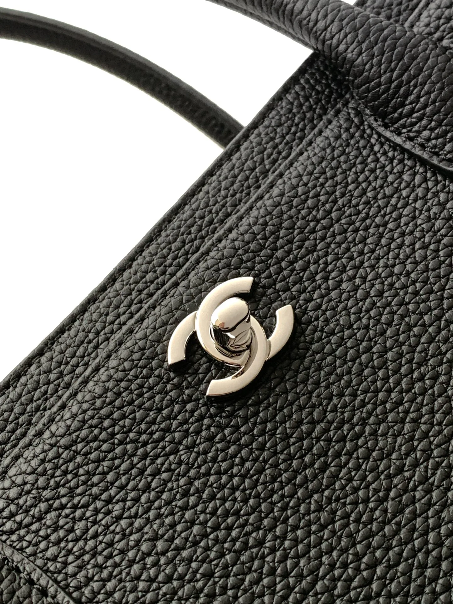 Классические Сумки Женские Chanel 18057813