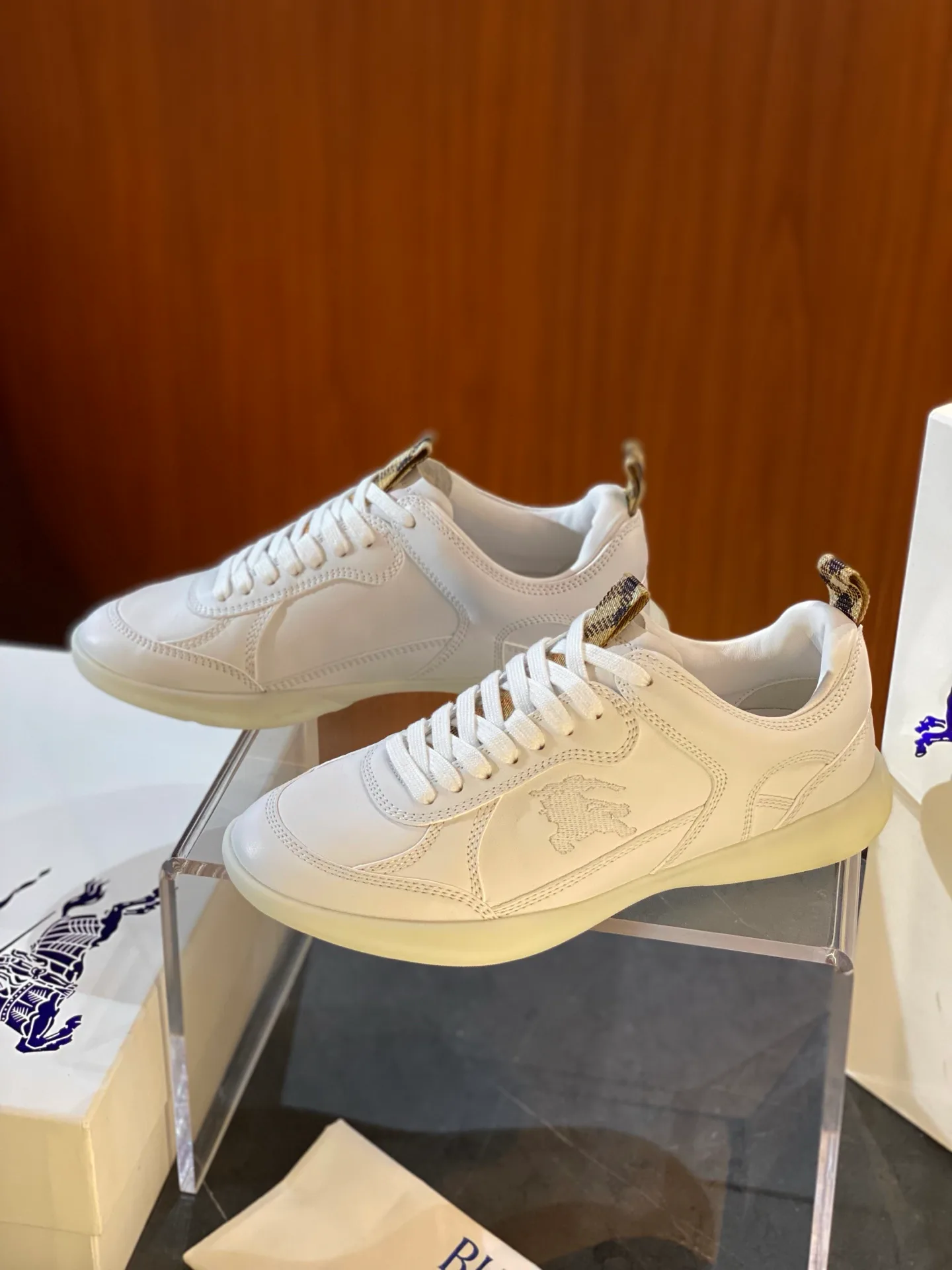 Кроссовки Мужские Burberry 1319086