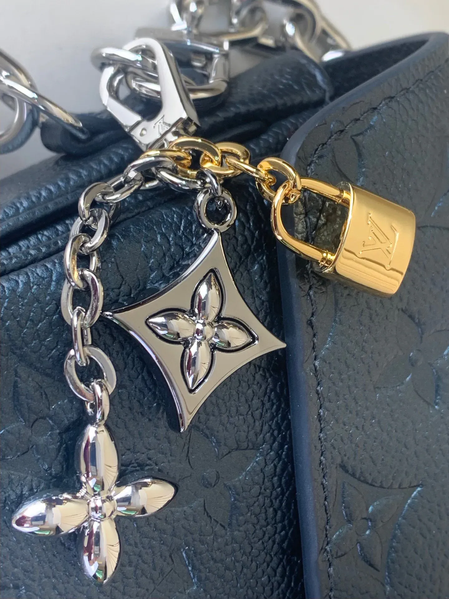 Классические Сумки Женские Louis Vuitton 1308611