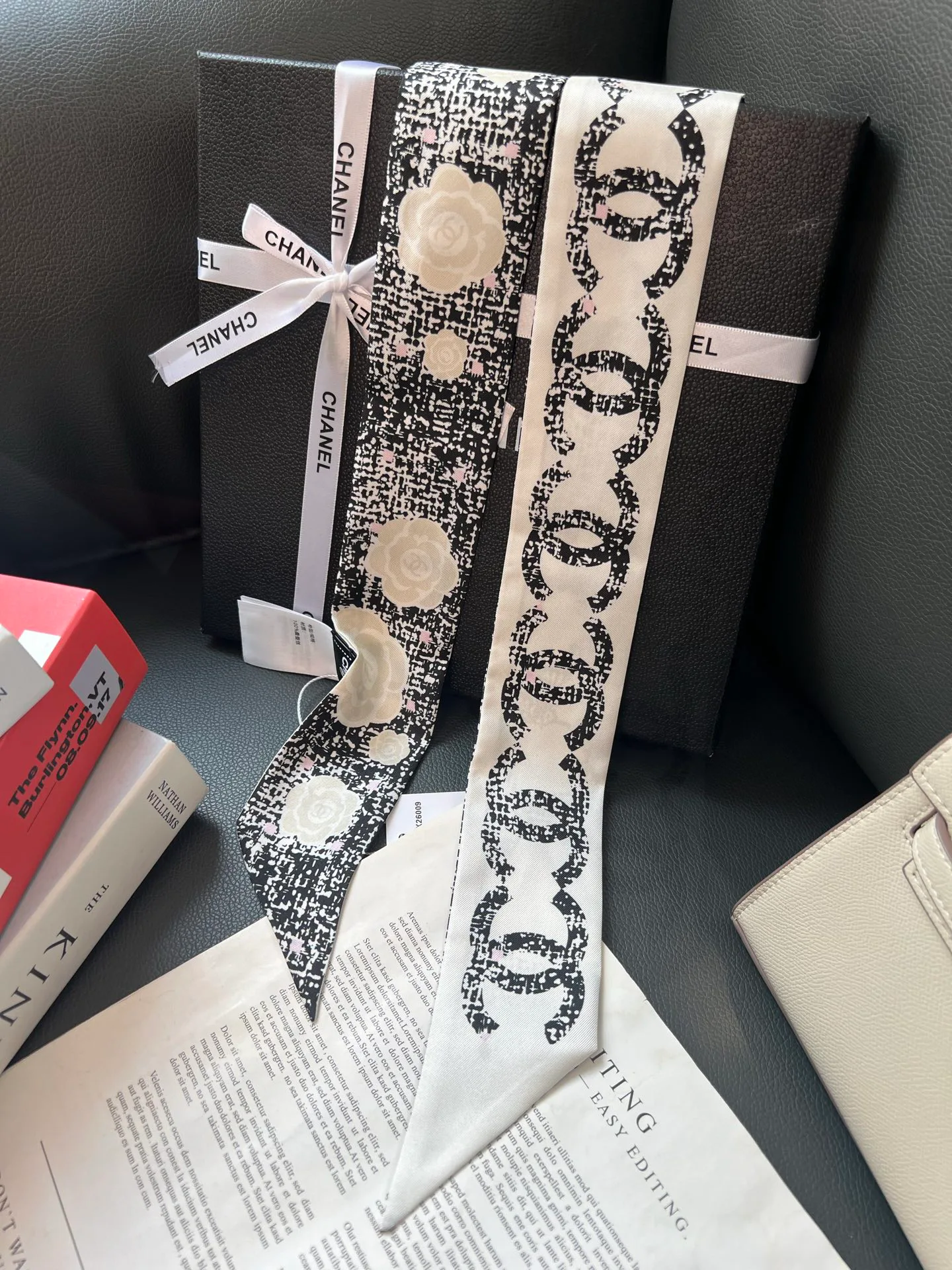 Платки Chanel 18675562