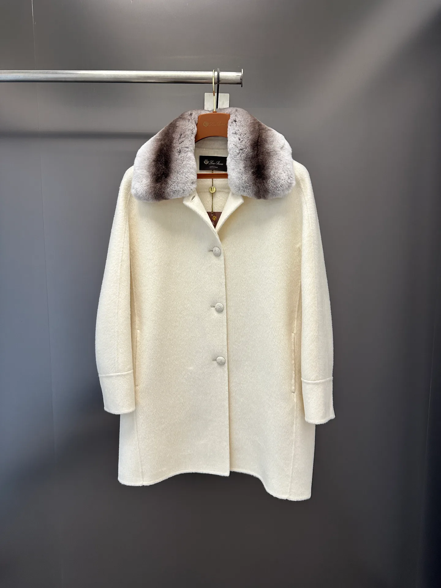 Пальто Женские Loro Piana 18226702