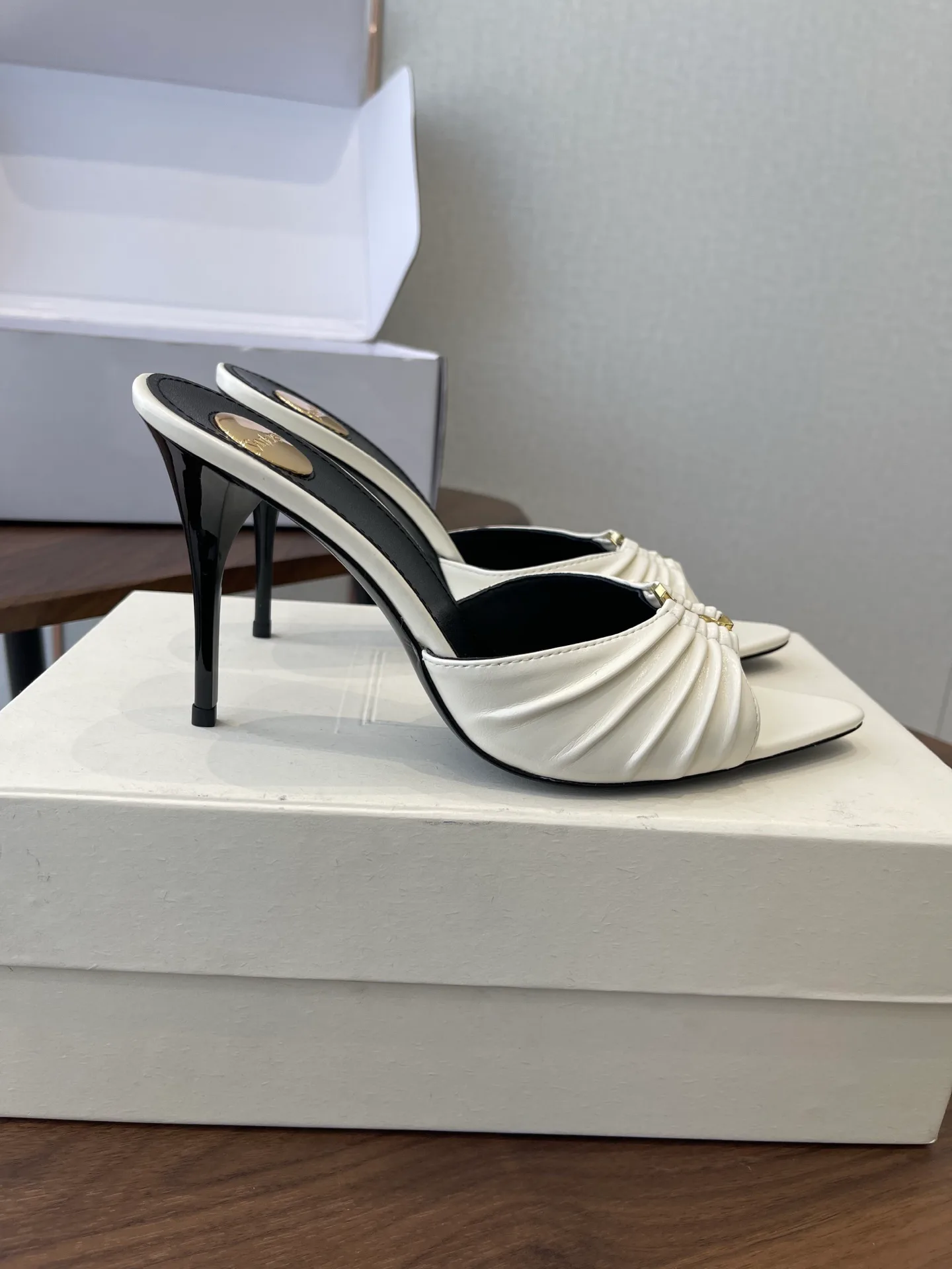 Мюли И Сабо Женские Saint Laurent 11527996