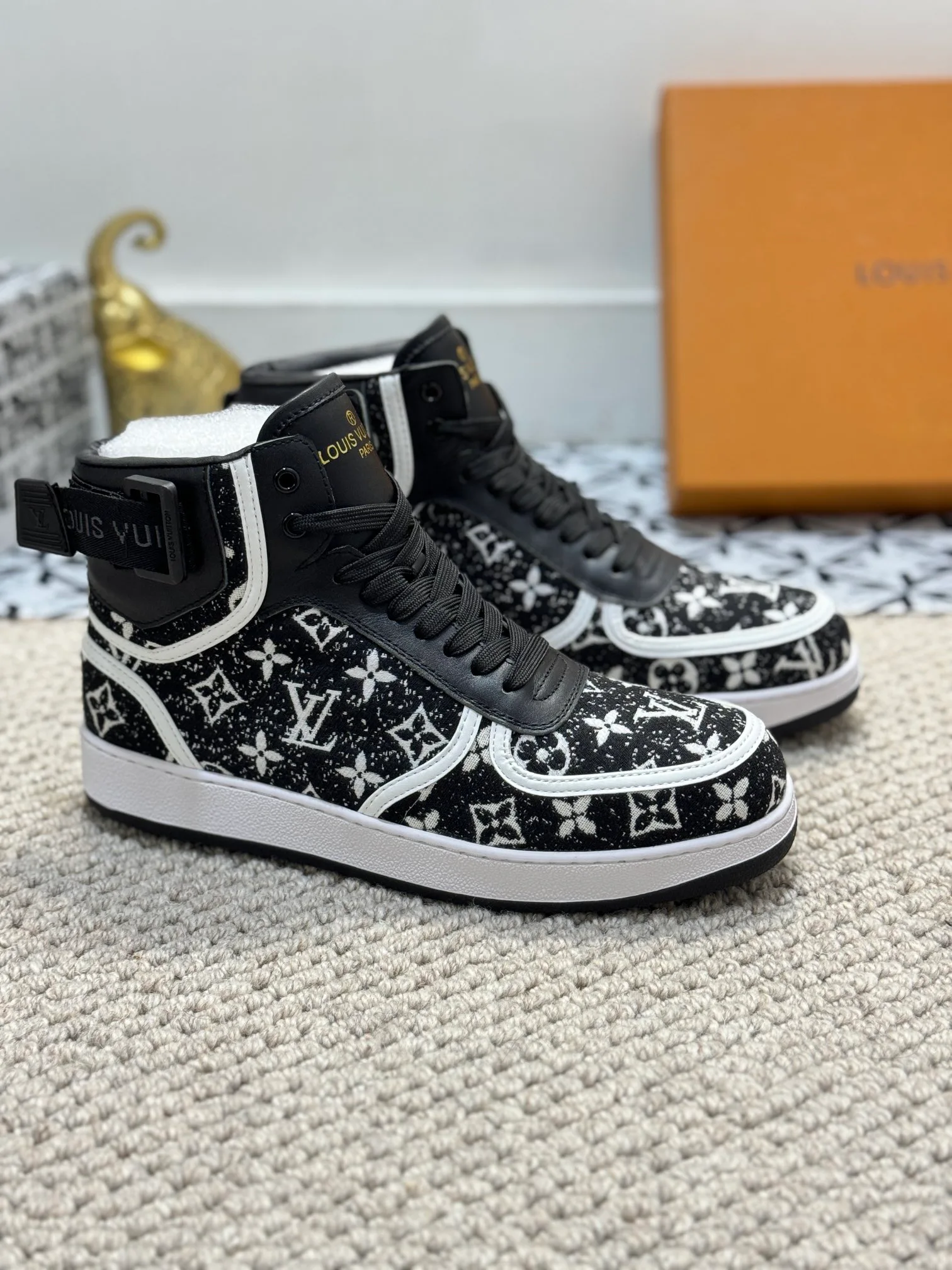 Сникерсы Мужские Louis Vuitton 261186