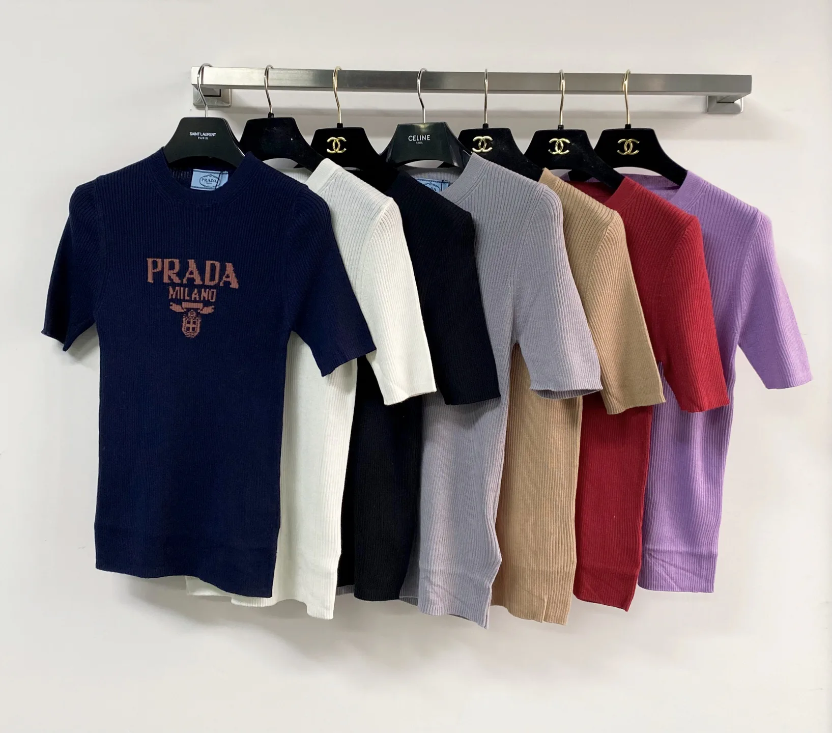 Футболки Женские Prada 11946190