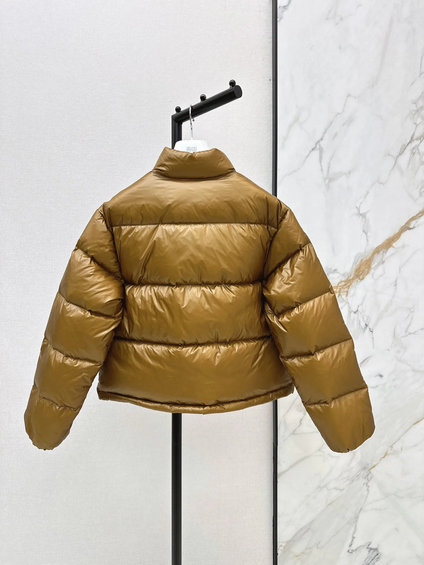 Куртки И Пуховики Женские Moncler 18657331
