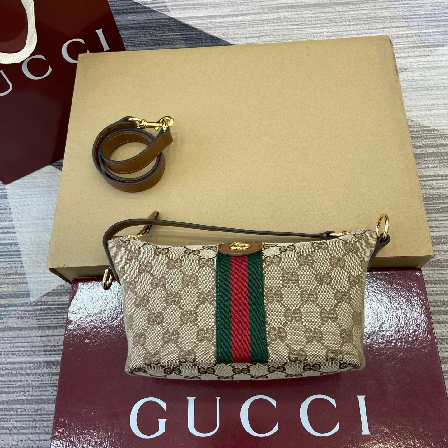 Классические Сумки Женские Gucci 4365370