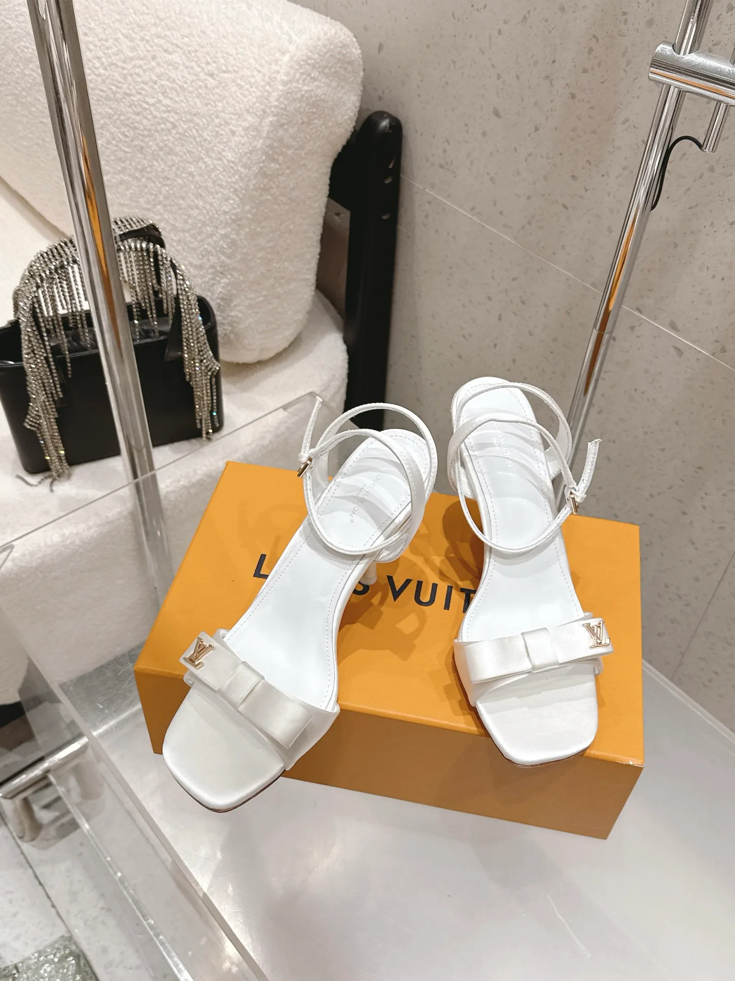 Туфли Женские Louis Vuitton 13078837