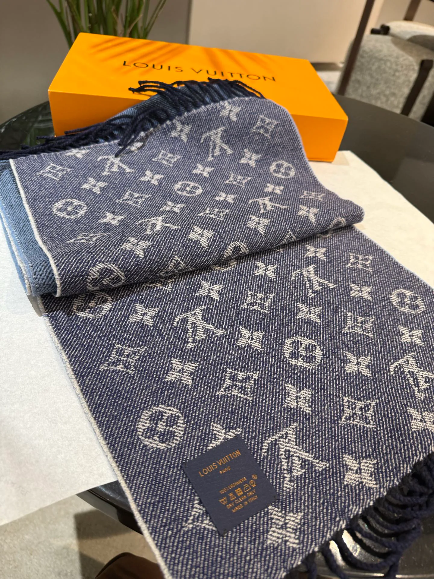 Шарфы Louis Vuitton 463863