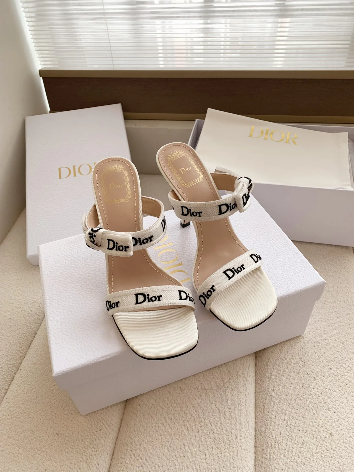 Босоножки Женские Christian Dior 11599293
