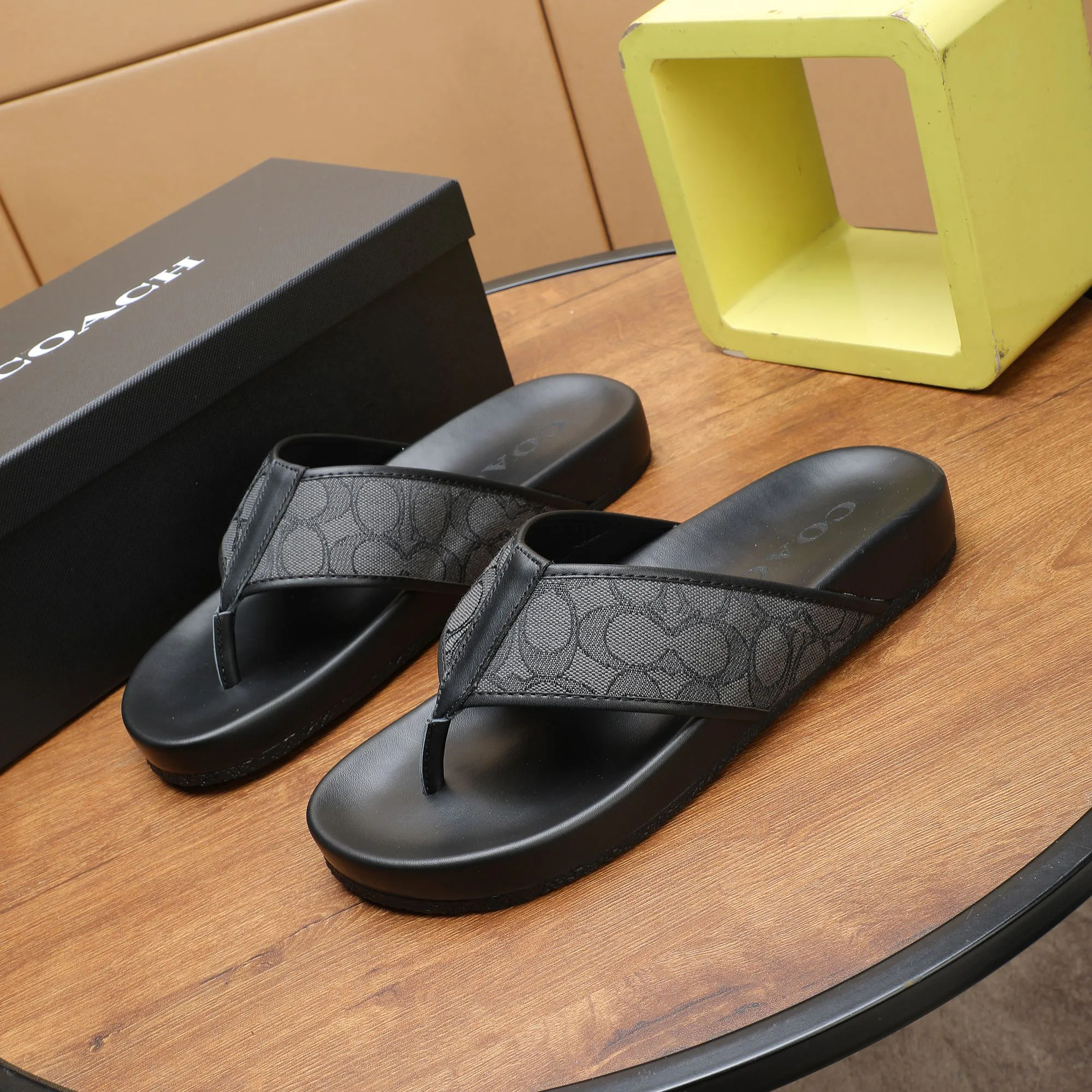 Шлепанцы Женские Coach 559069