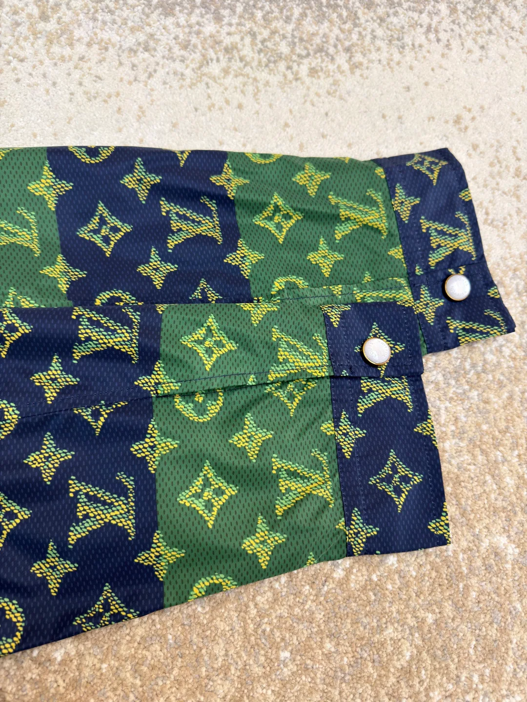 Куртки И Пуховики Мужские Louis Vuitton 8973489