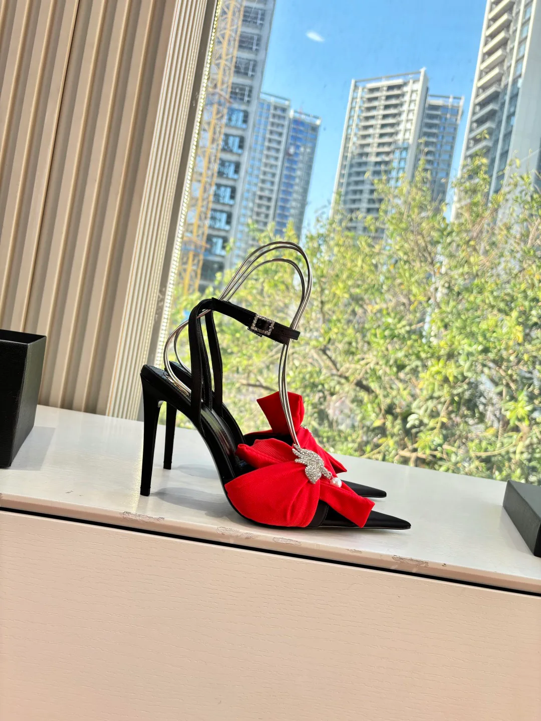 Босоножки Женские Saint Laurent 1262041