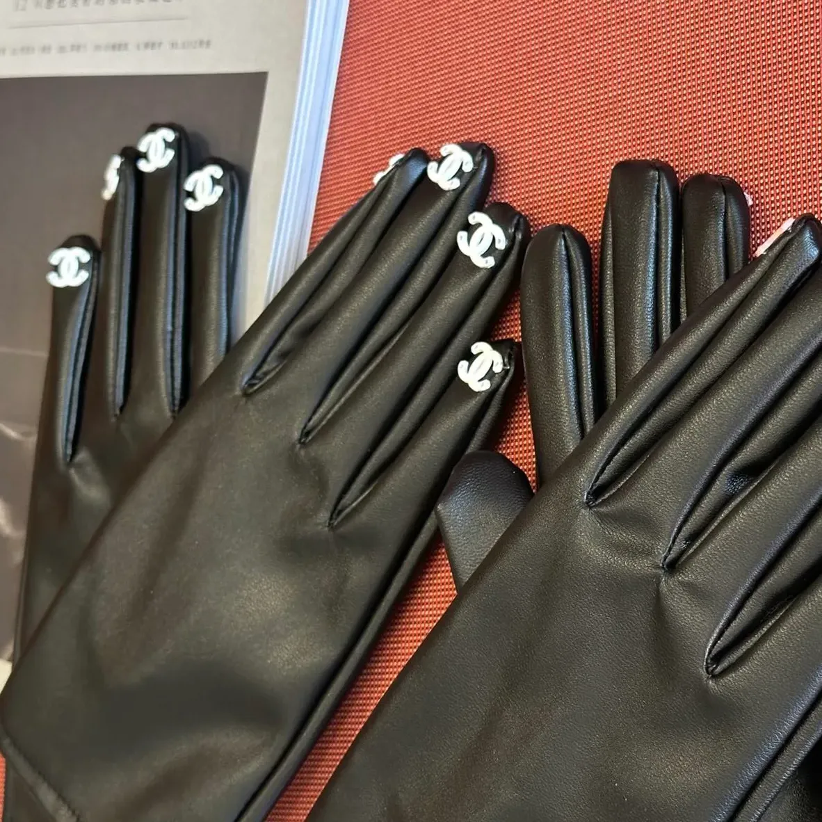 Перчатки Chanel 1445780