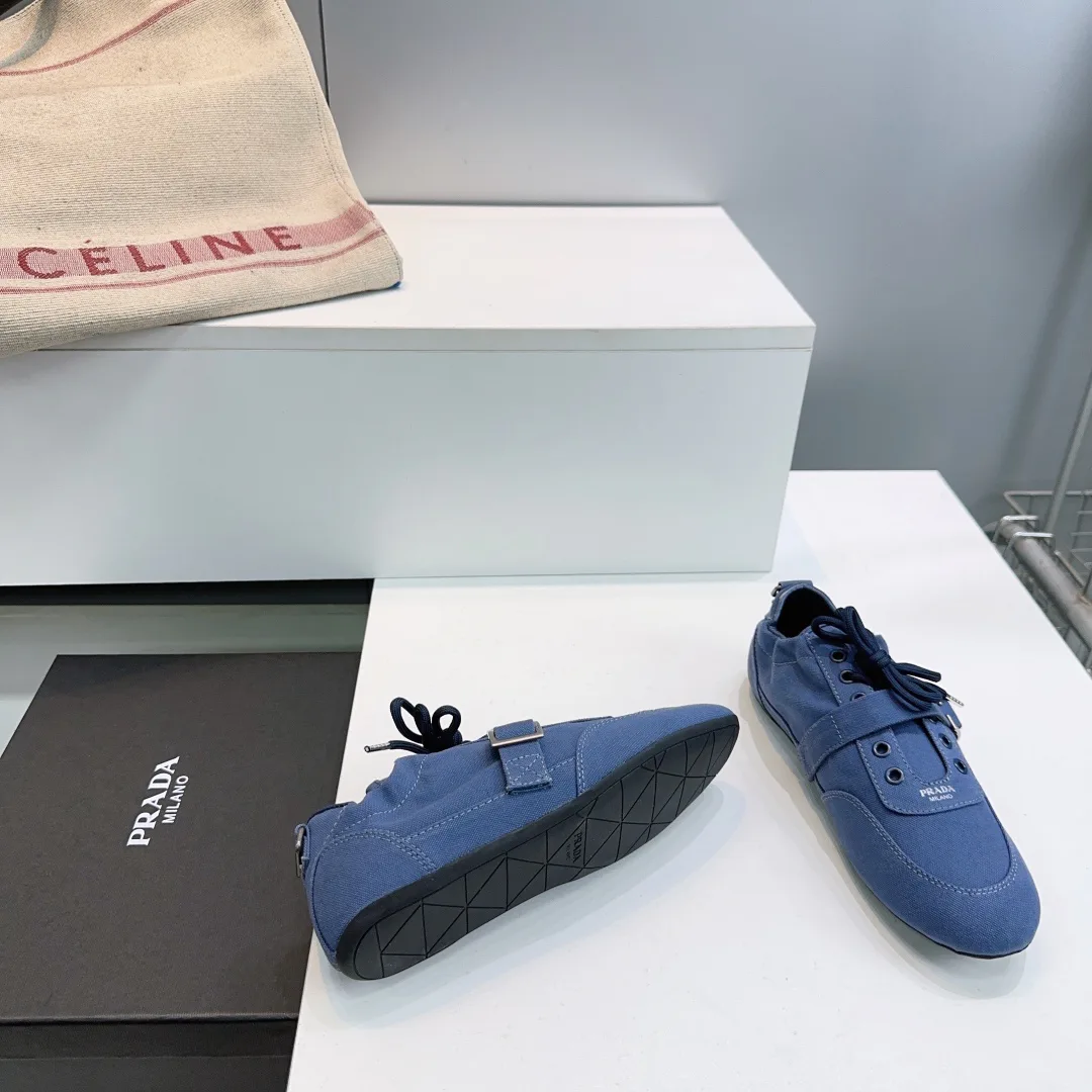 Кроссовки Женские Prada 1284644