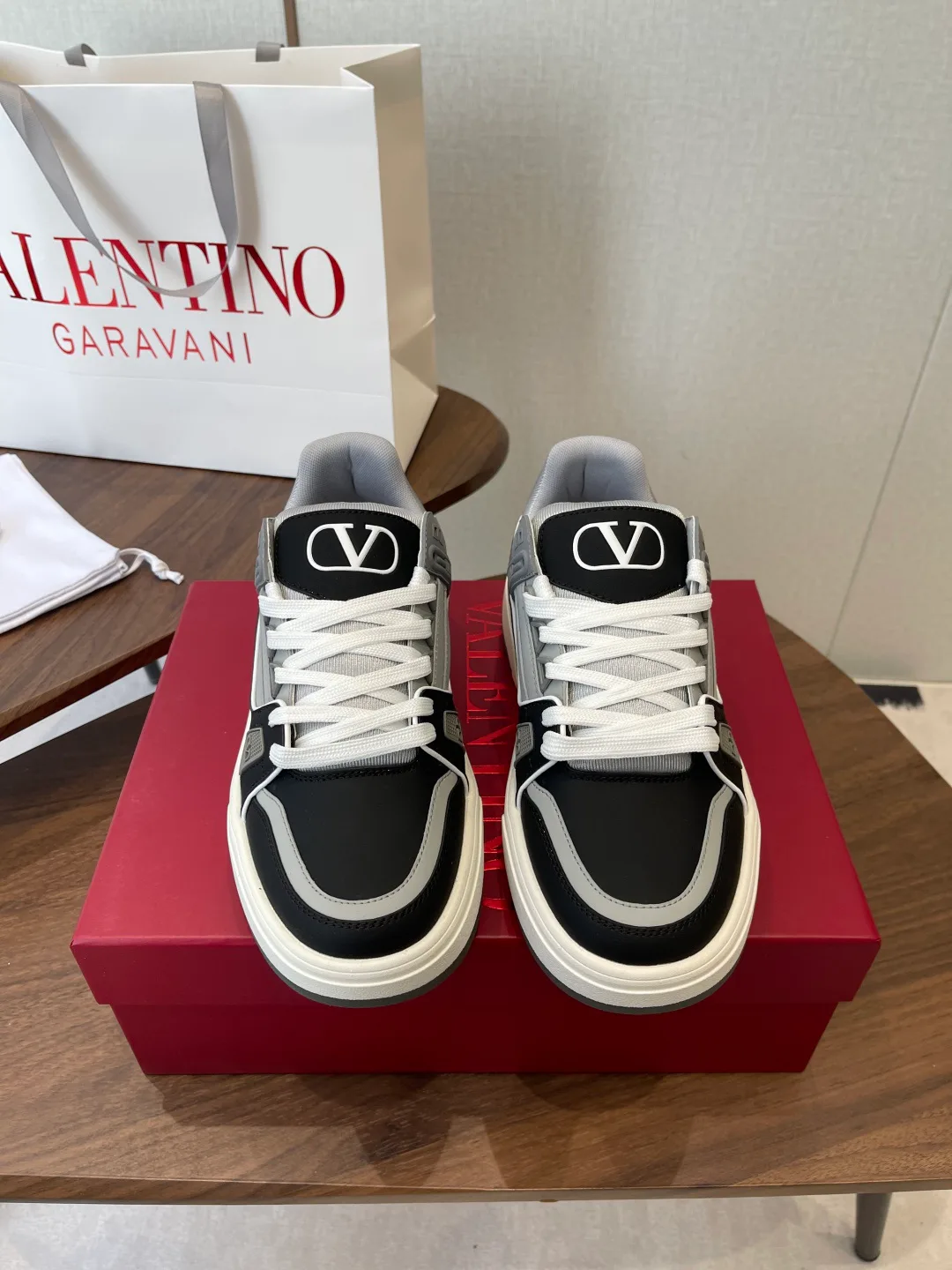 Кроссовки Женские Valentino 4545191