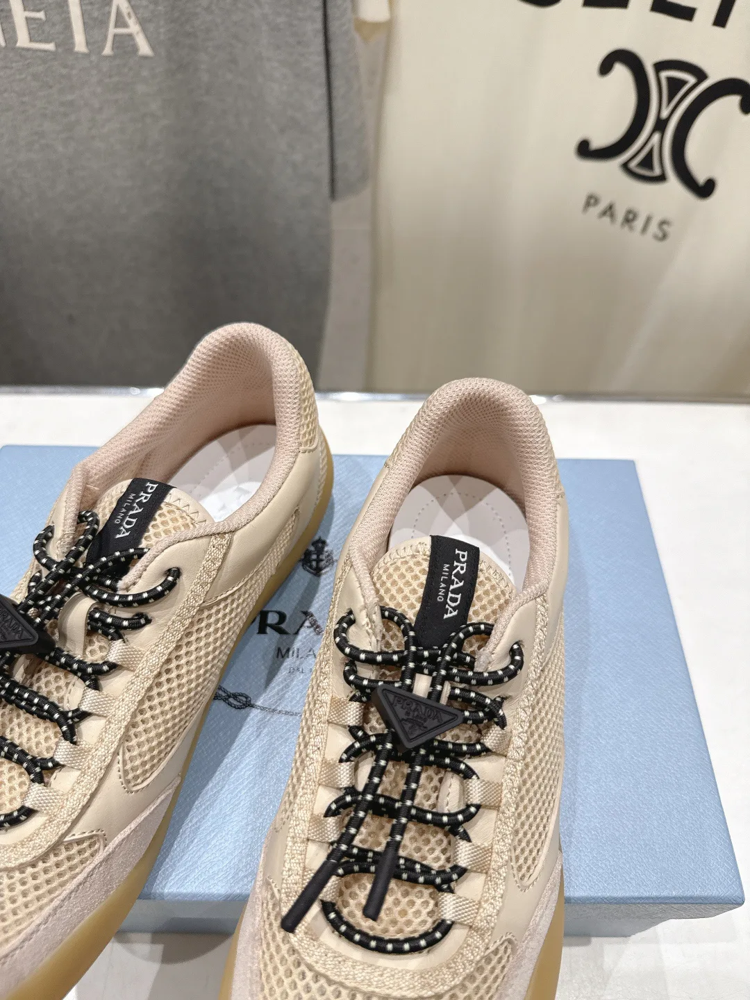 Кроссовки Женские Prada 13218157
