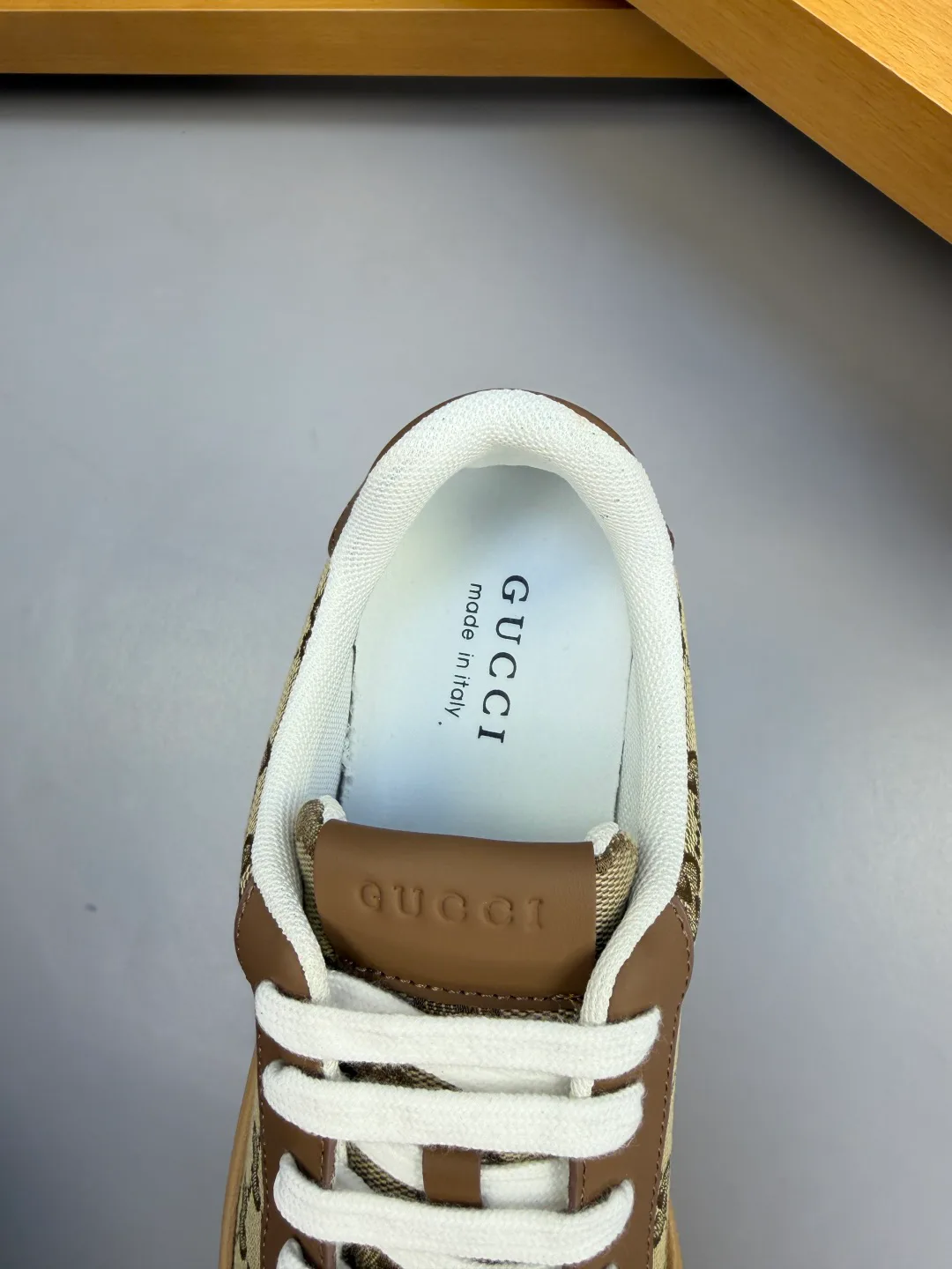 Кроссовки Женские Gucci 18781754