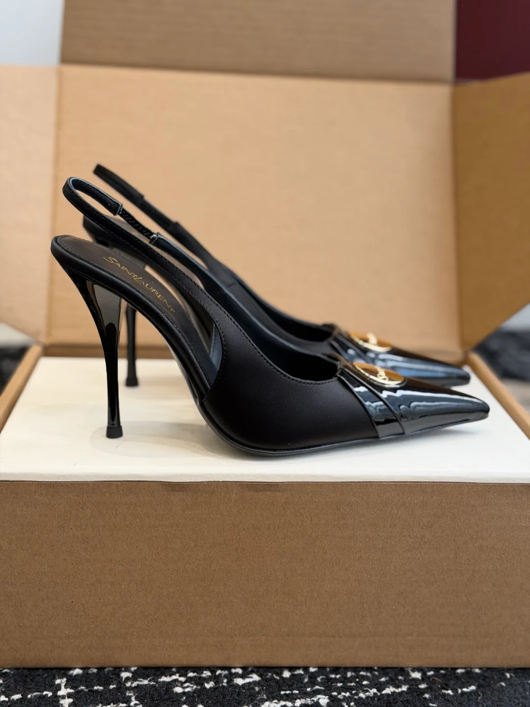 Туфли Женские Saint Laurent 17615652