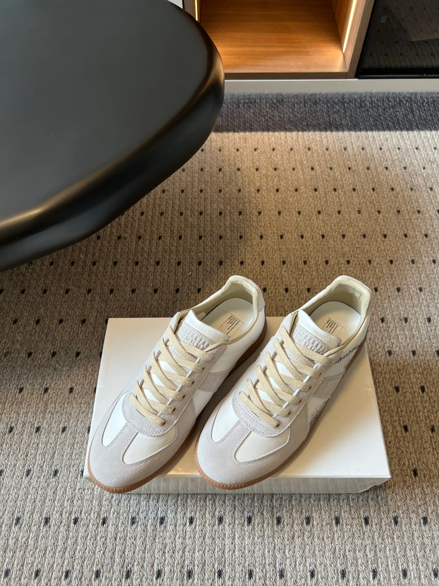 Кроссовки Женские Maison Margiela 17419522
