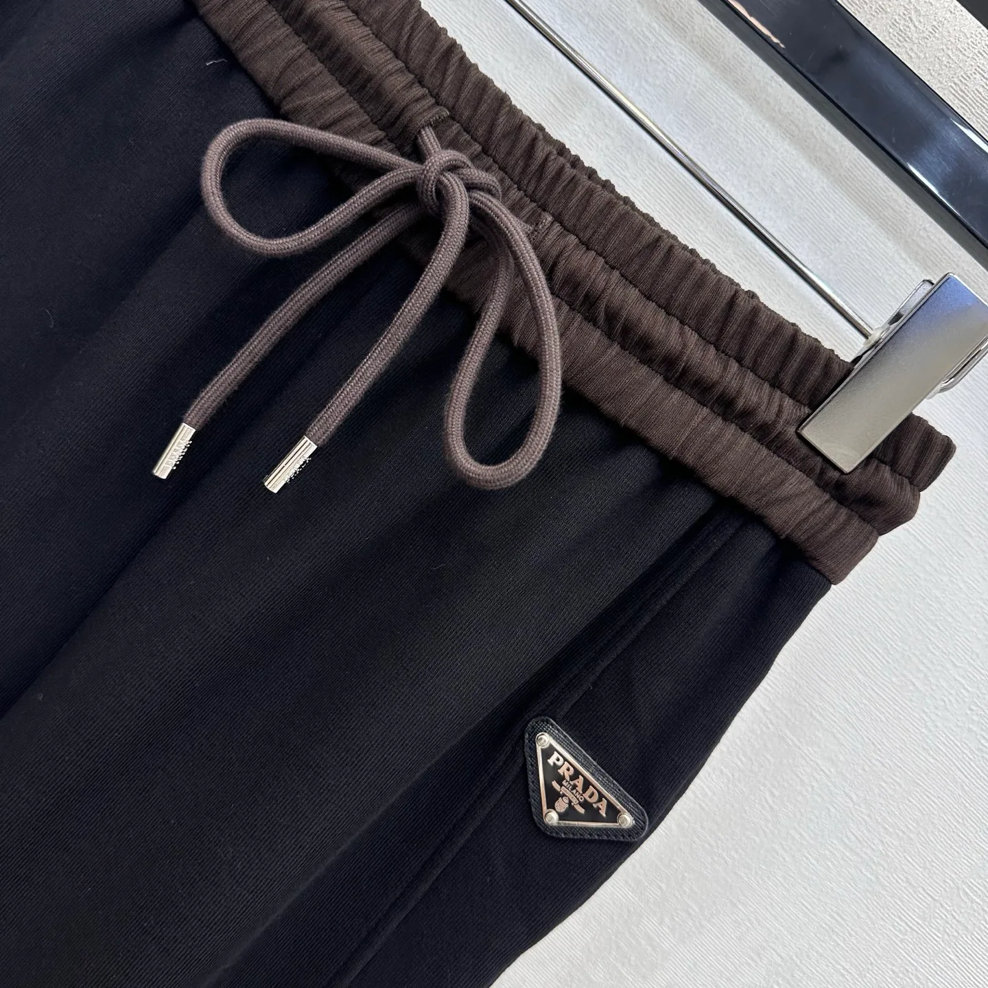 Брюки Женские Prada 18327994