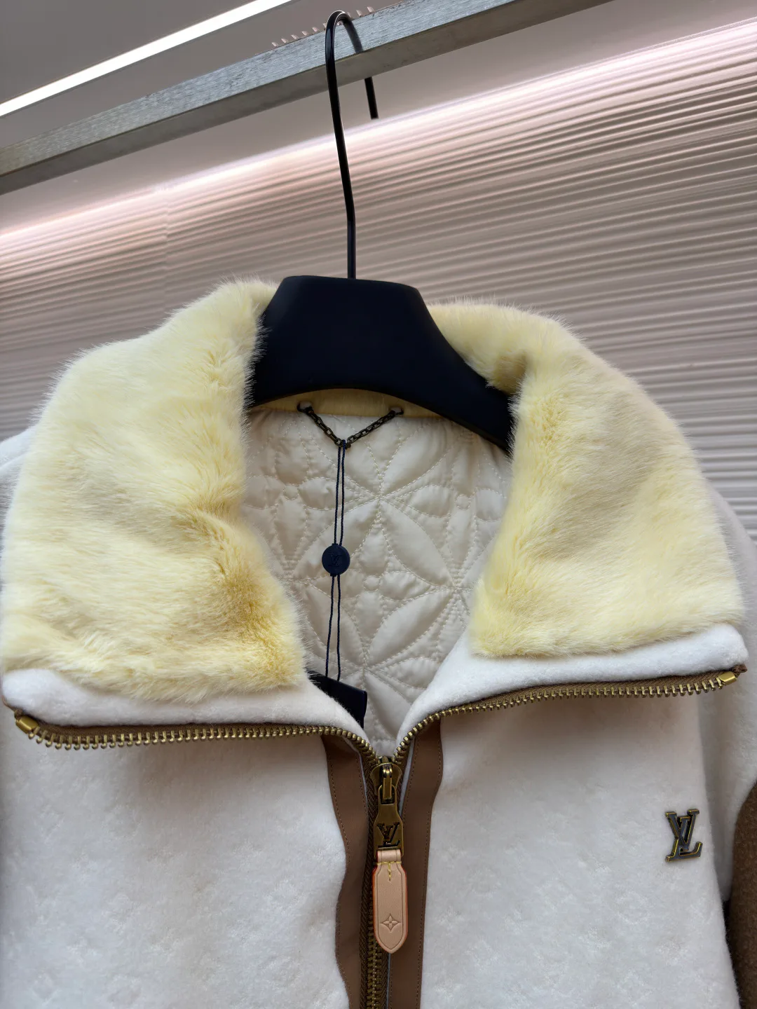 Куртки И Пуховики Мужские Louis Vuitton 7080105