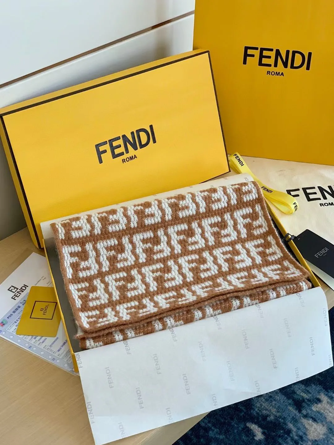 Шарфы Fendi 412299