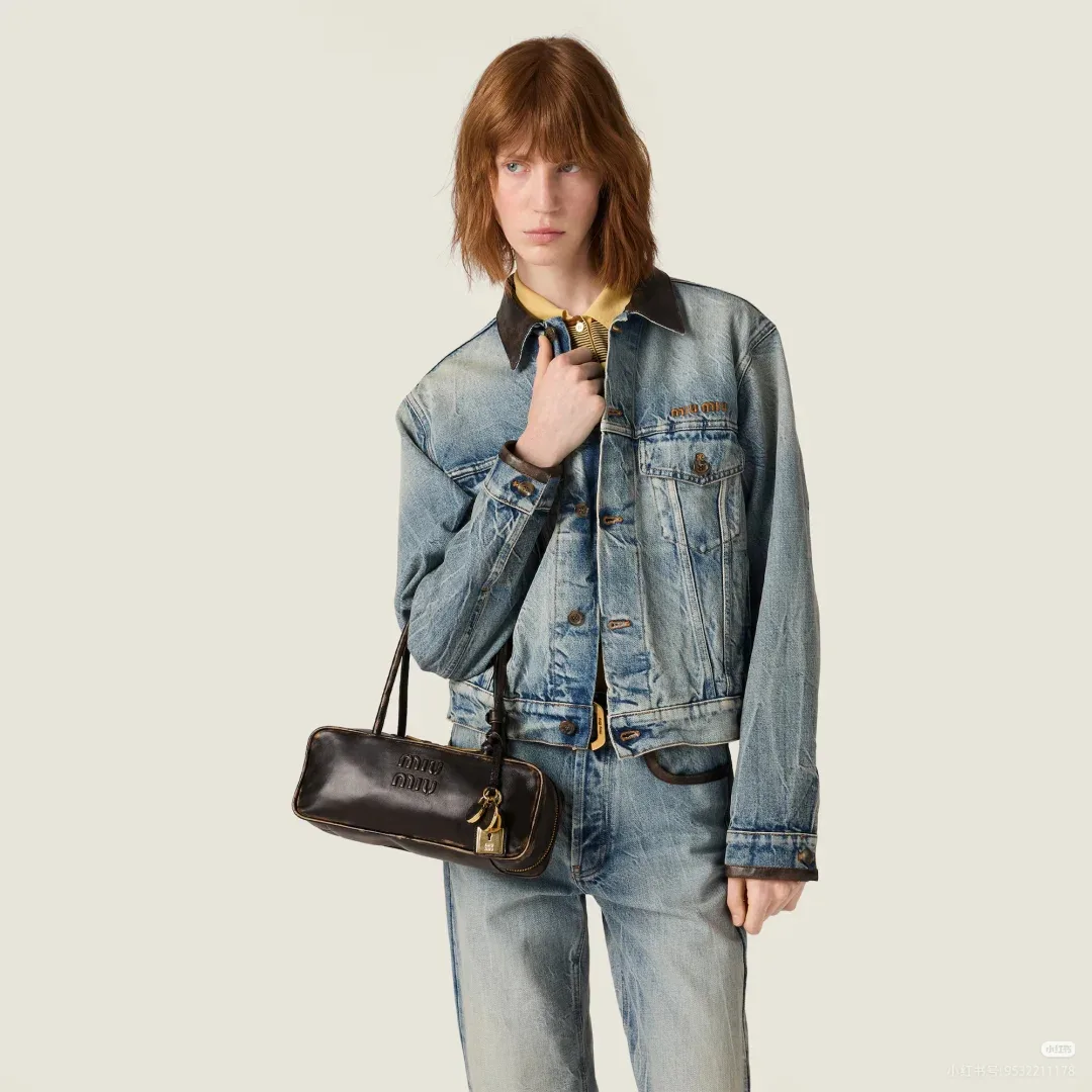 Куртки И Пуховики Женские Miu Miu 17797389