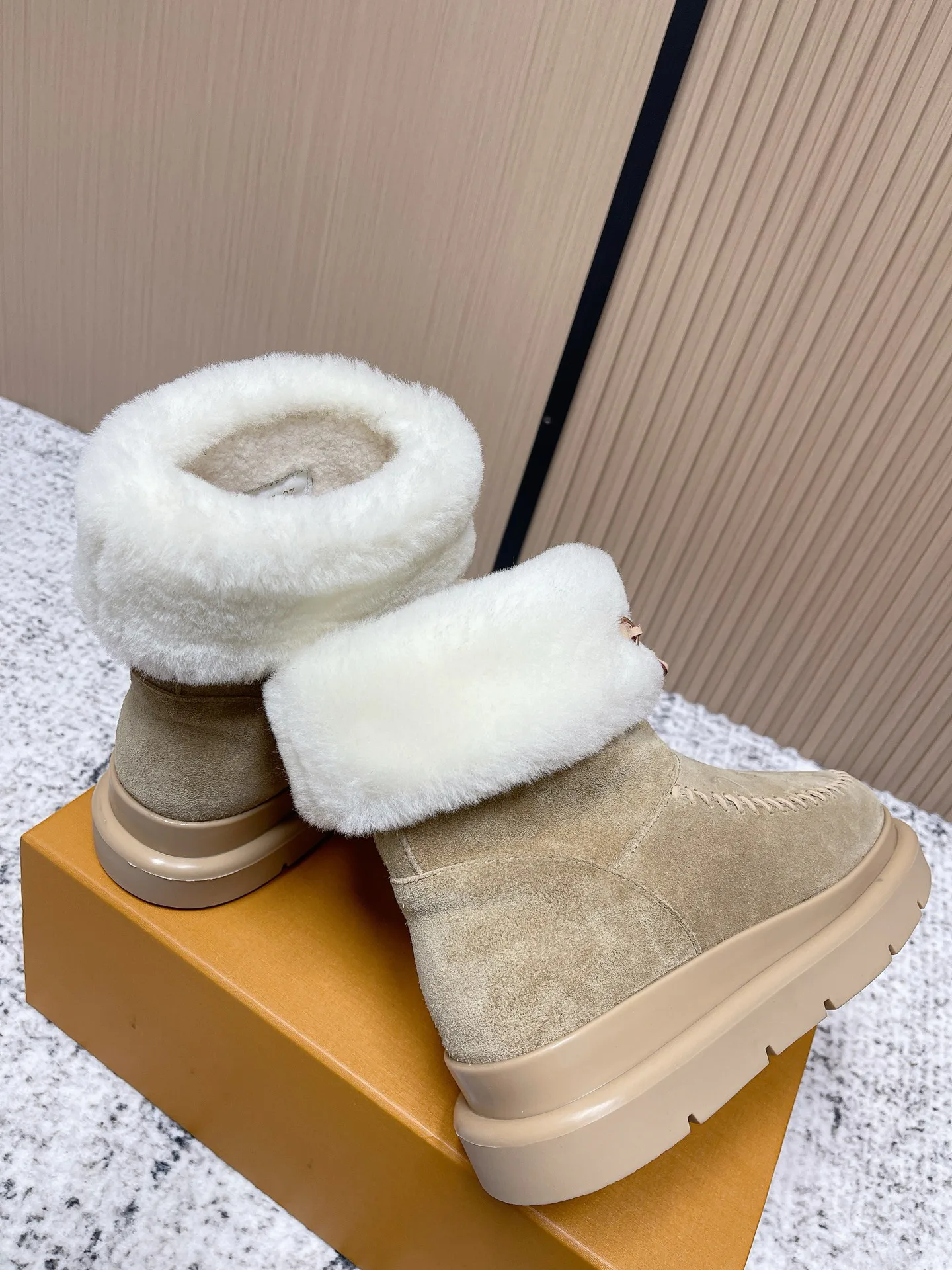 Угги Женские Louis Vuitton 259581