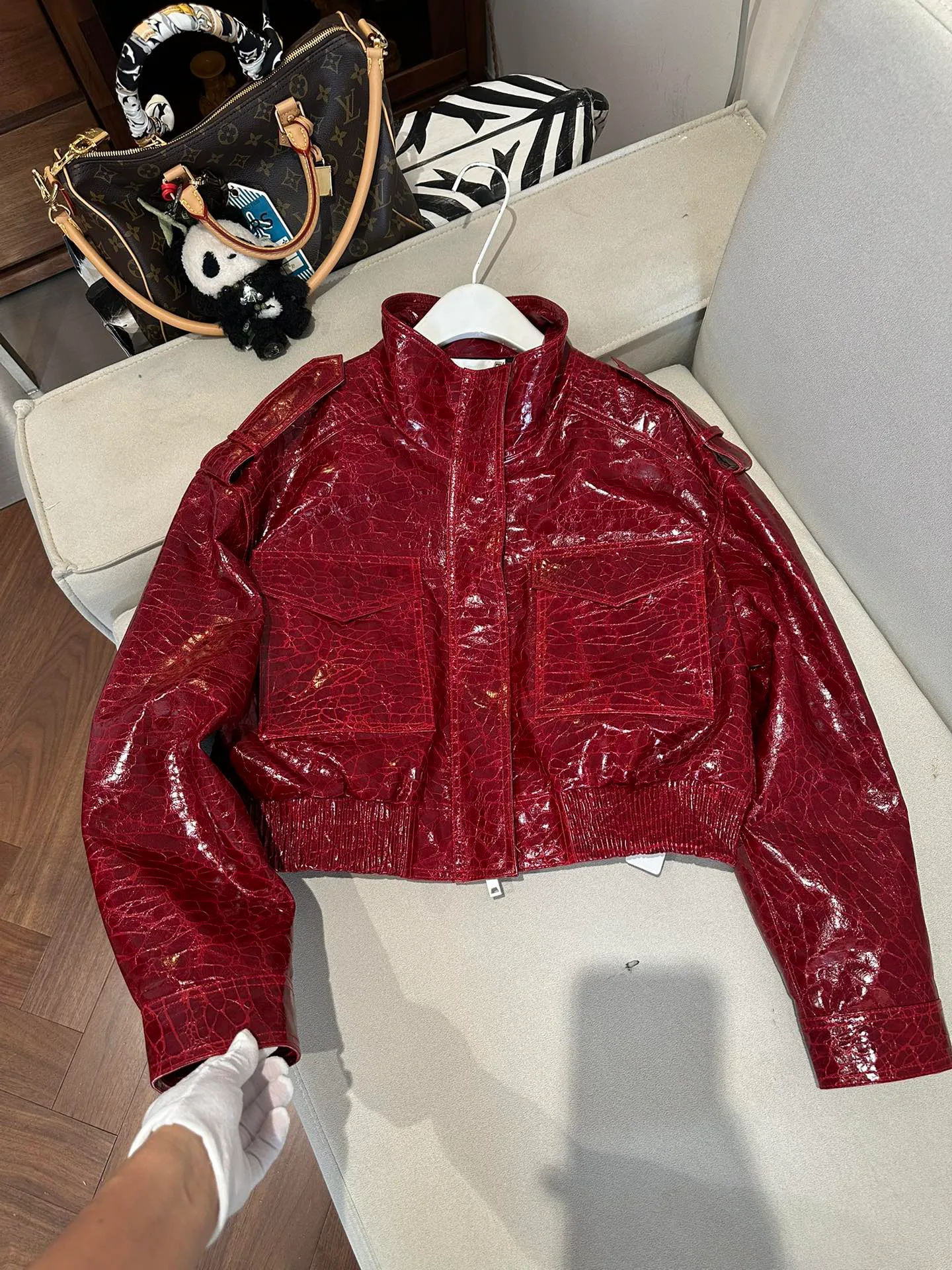 Кожаные Куртки И Дублёнки Женские Saint Laurent 11625051