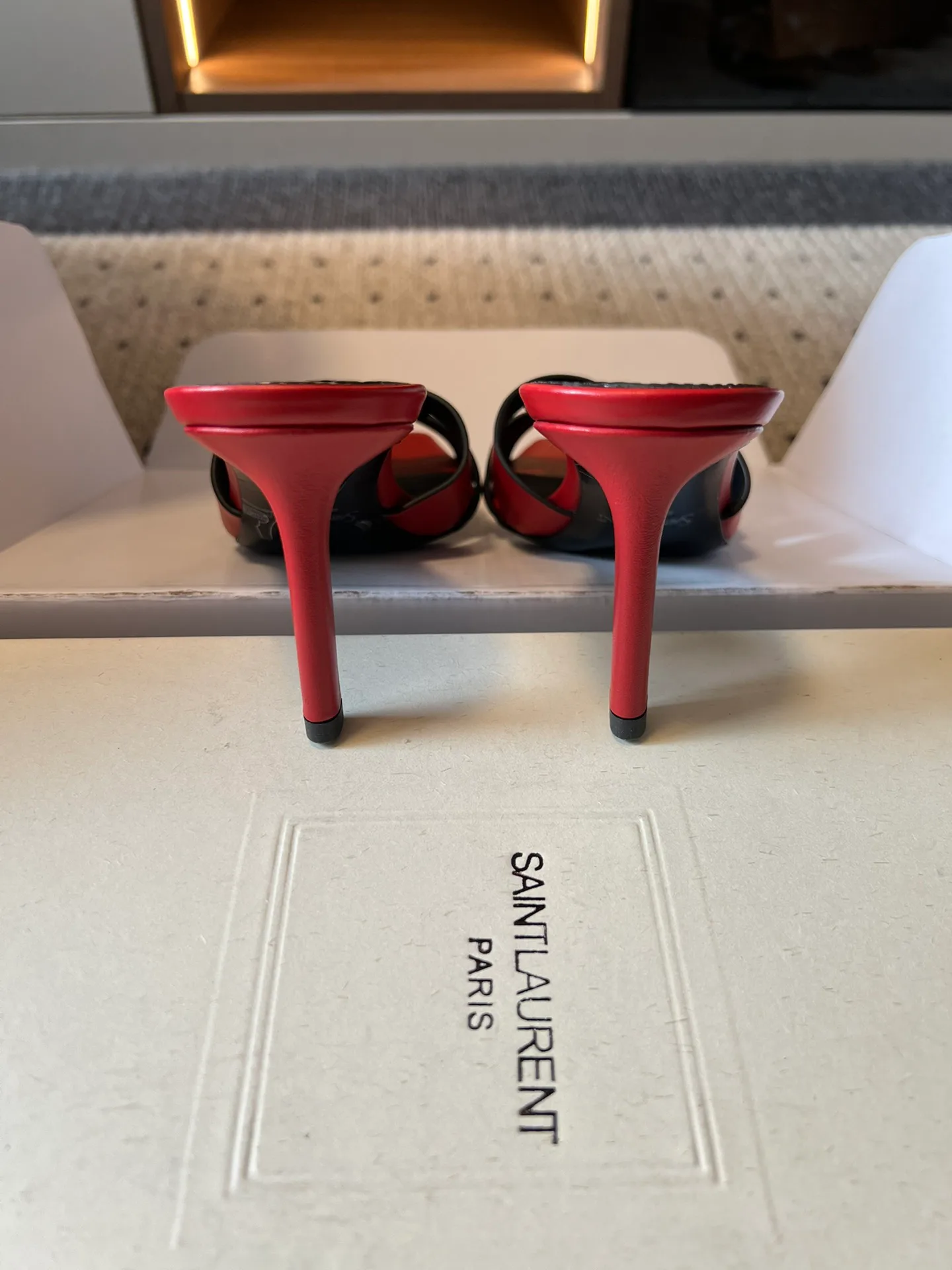 Босоножки Женские Saint Laurent 11239395