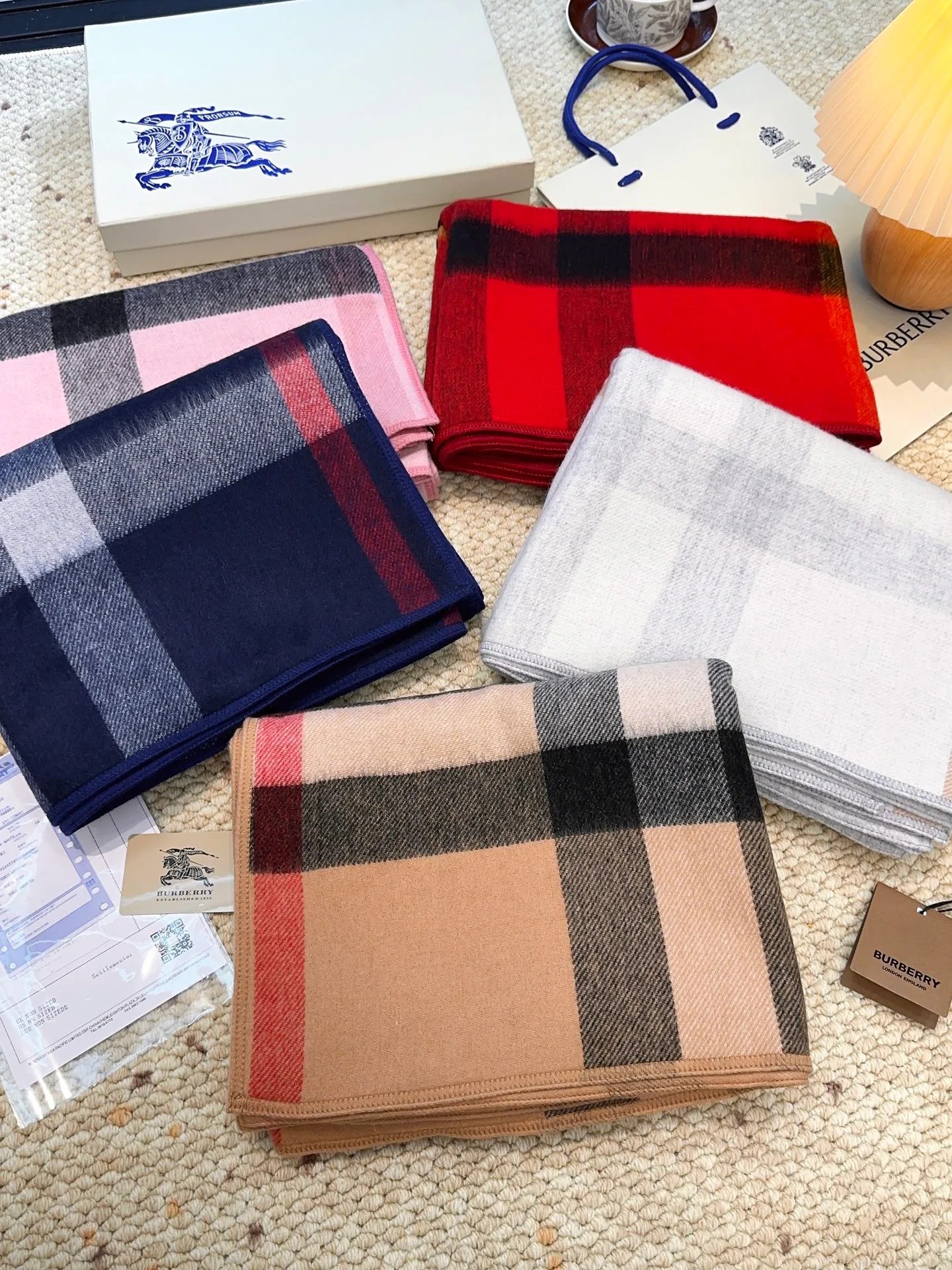 Шарфы Burberry 475673