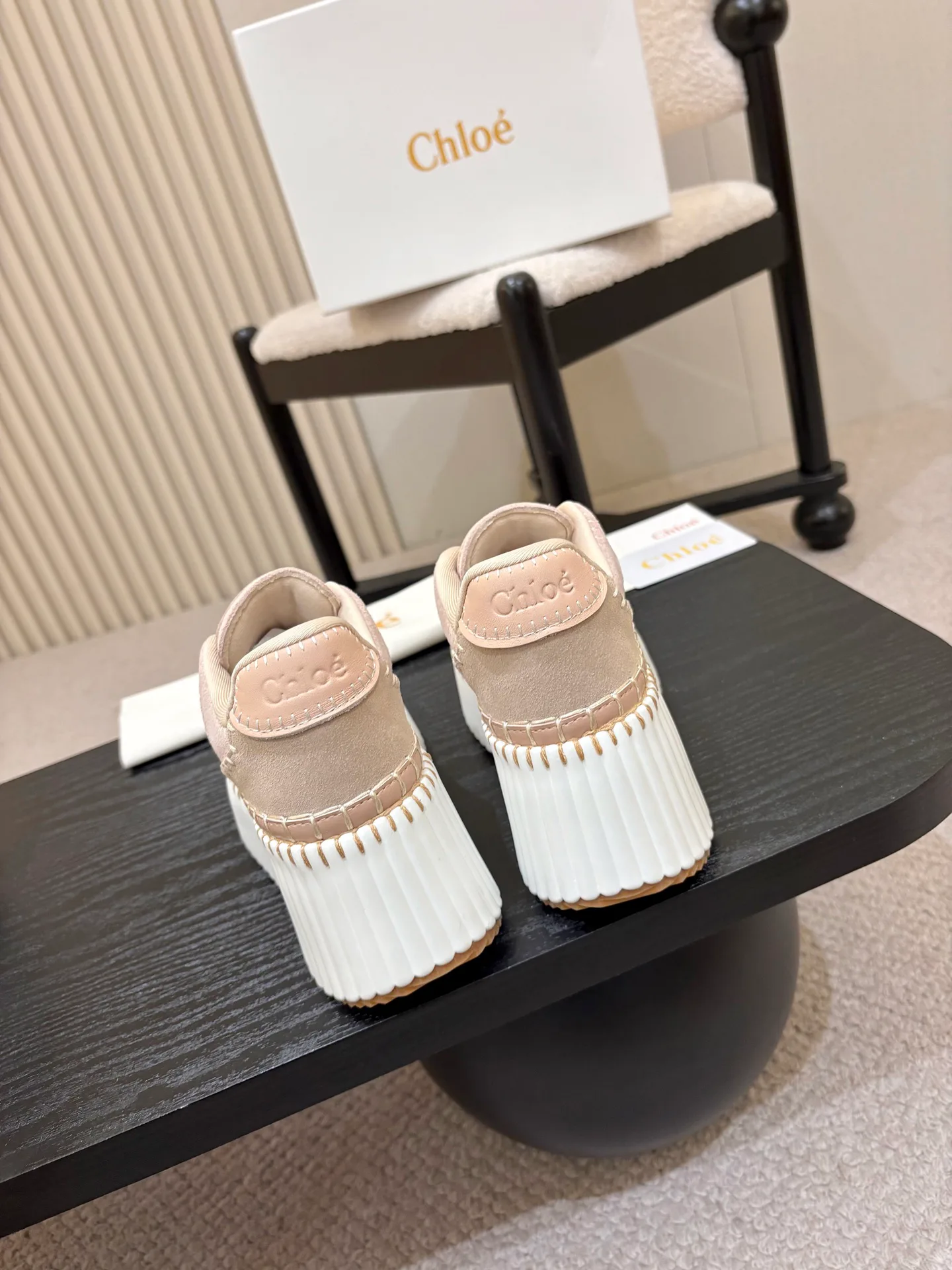 Кроссовки Женские Chloe 19367983