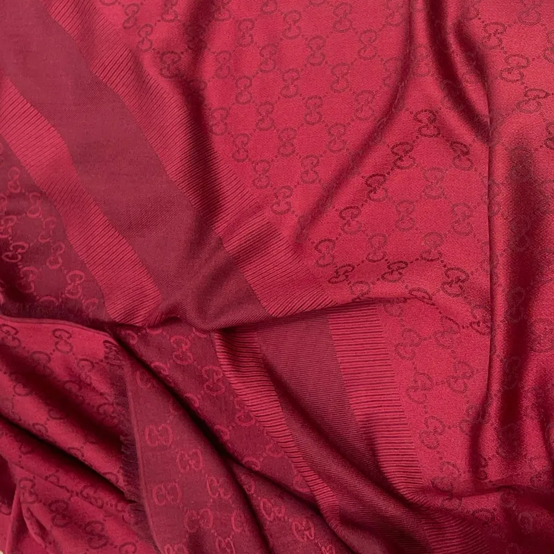 Шарфы Gucci 2536170