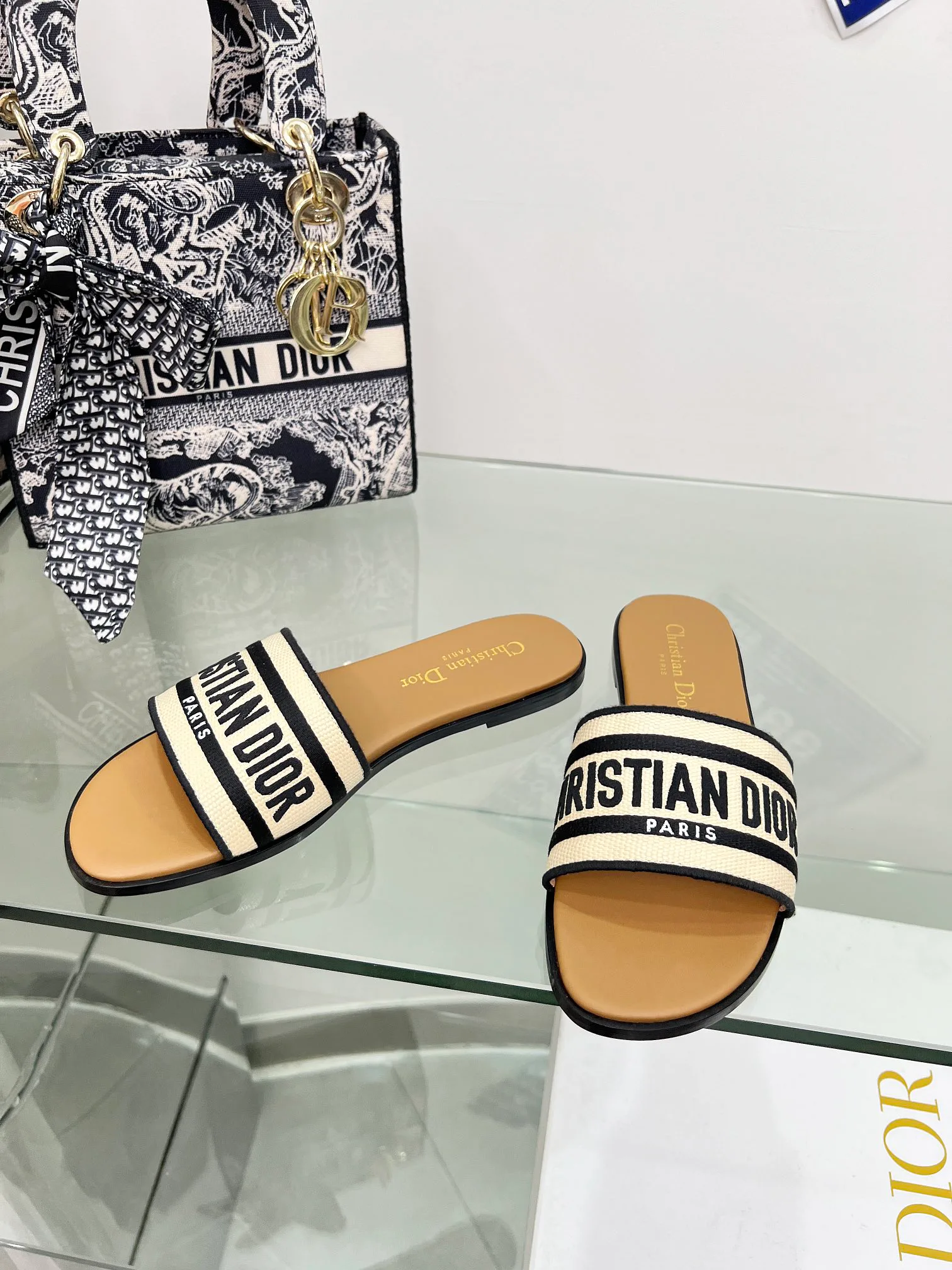 Шлепанцы Женские Christian Dior 33143