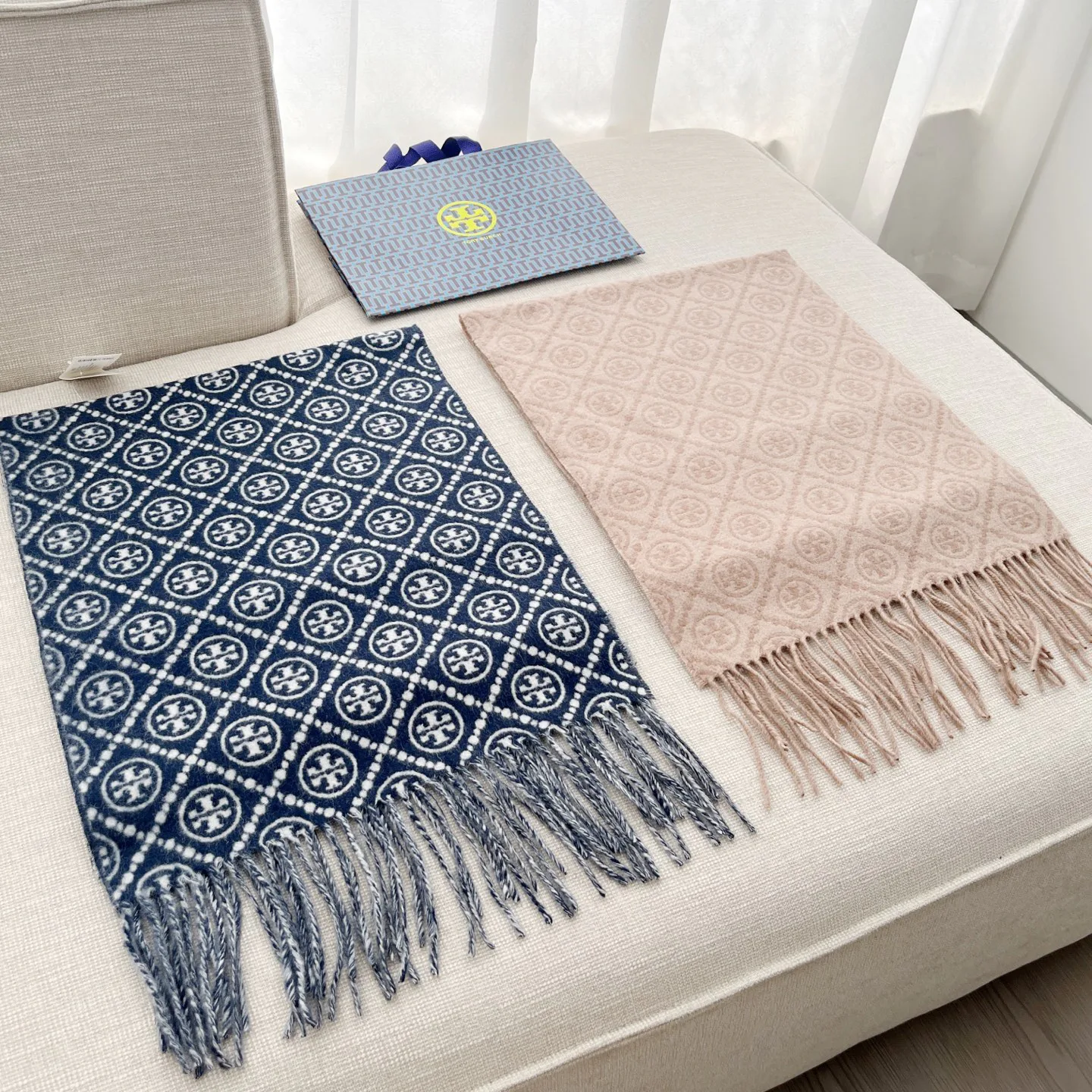 Шарфы Tory Burch 11247796