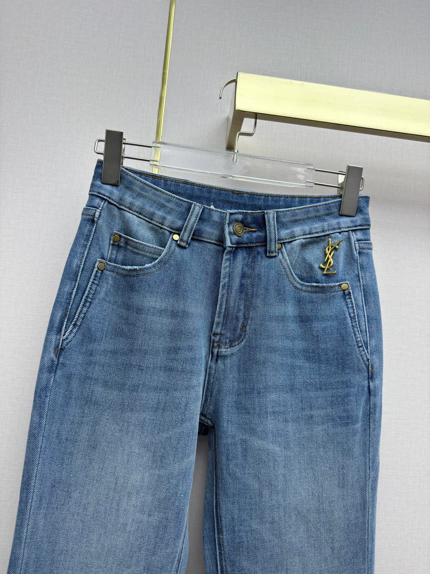 Джинсы Женские Saint Laurent 12929629
