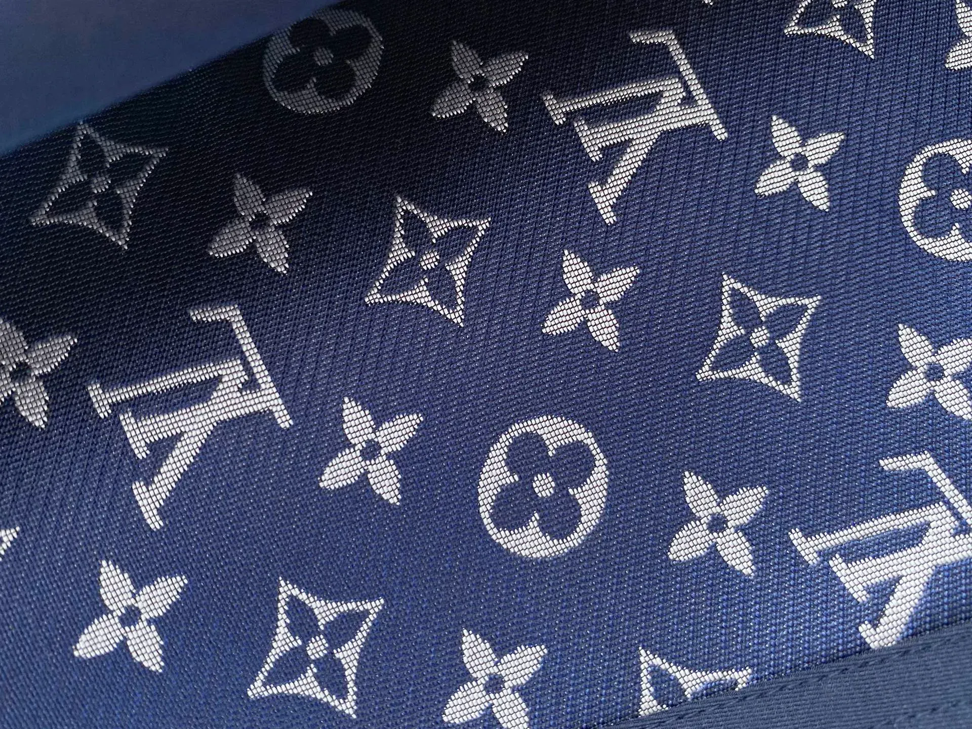 Куртки И Пуховики Мужские Louis Vuitton 4600948